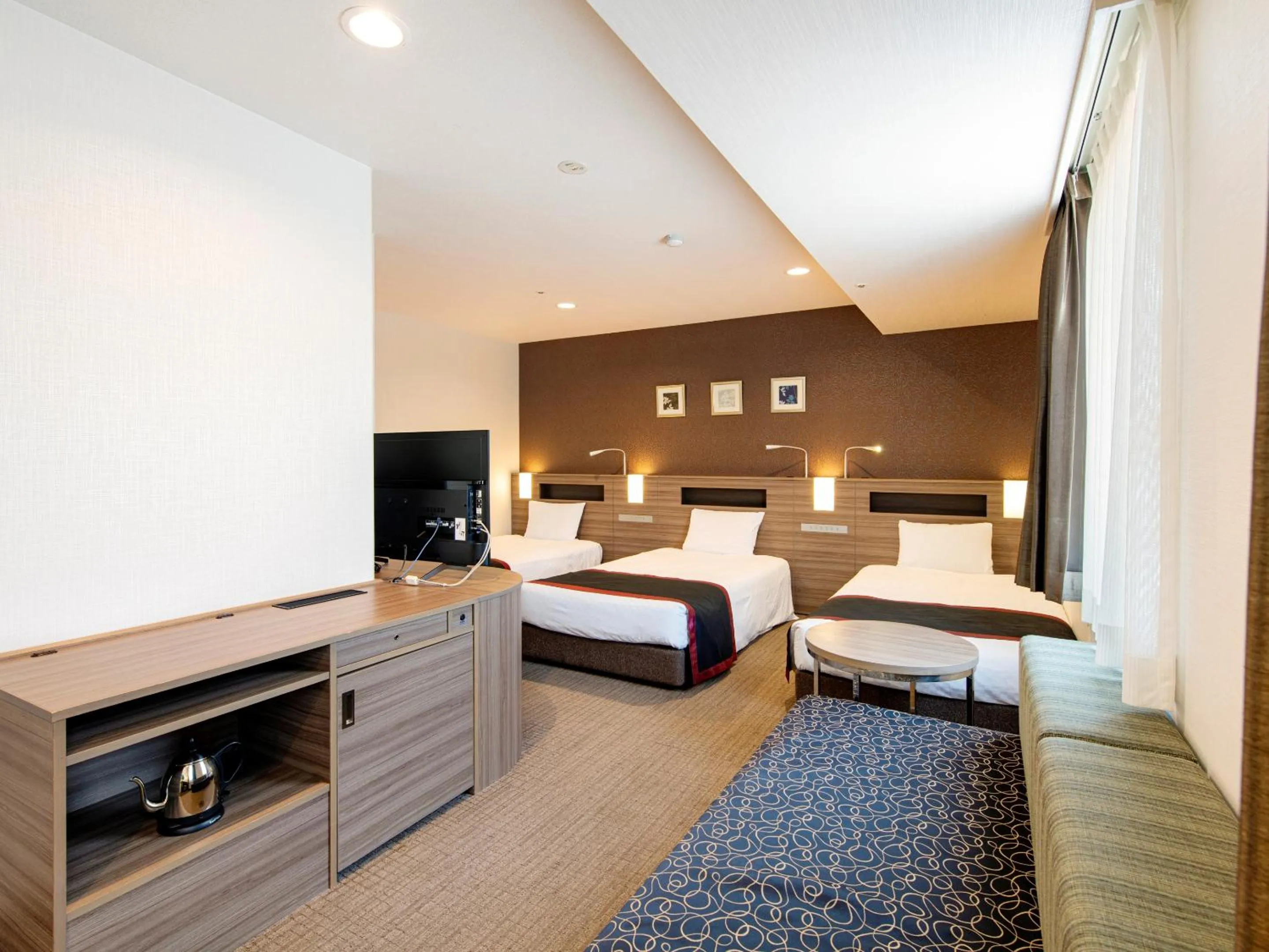 Photo of the whole room, Bed in Onomichi Kokusai Hotel