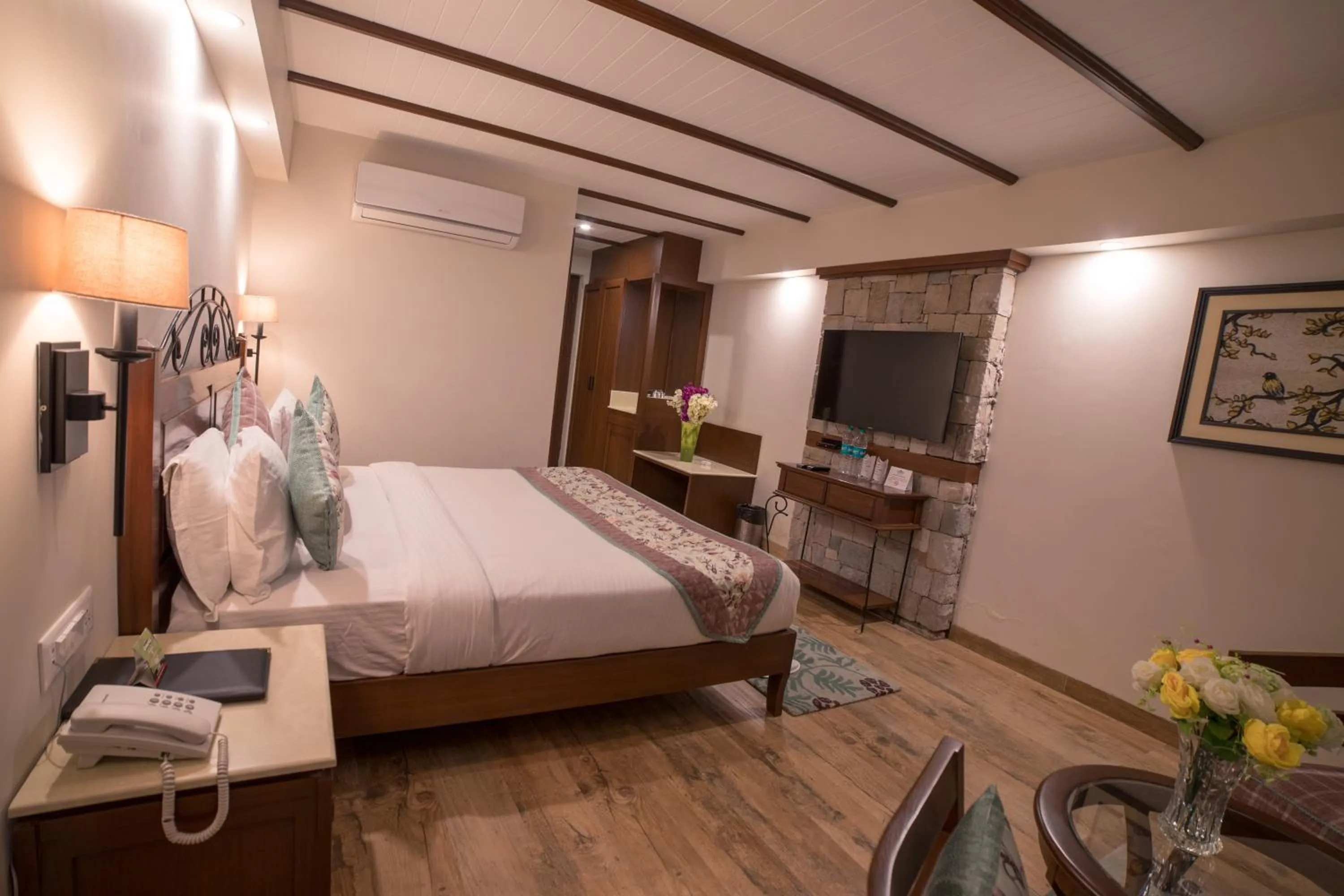 Photo of the whole room, Bed in The Fern Brentwood Resort, Mussoorie