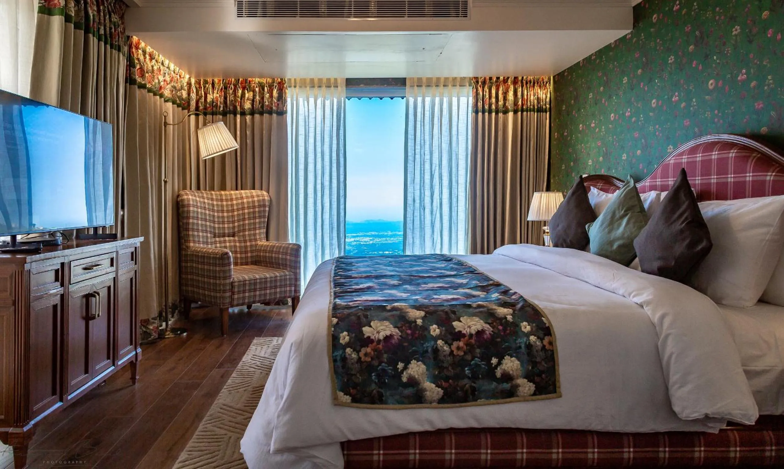 Bed in The Fern Brentwood Resort, Mussoorie