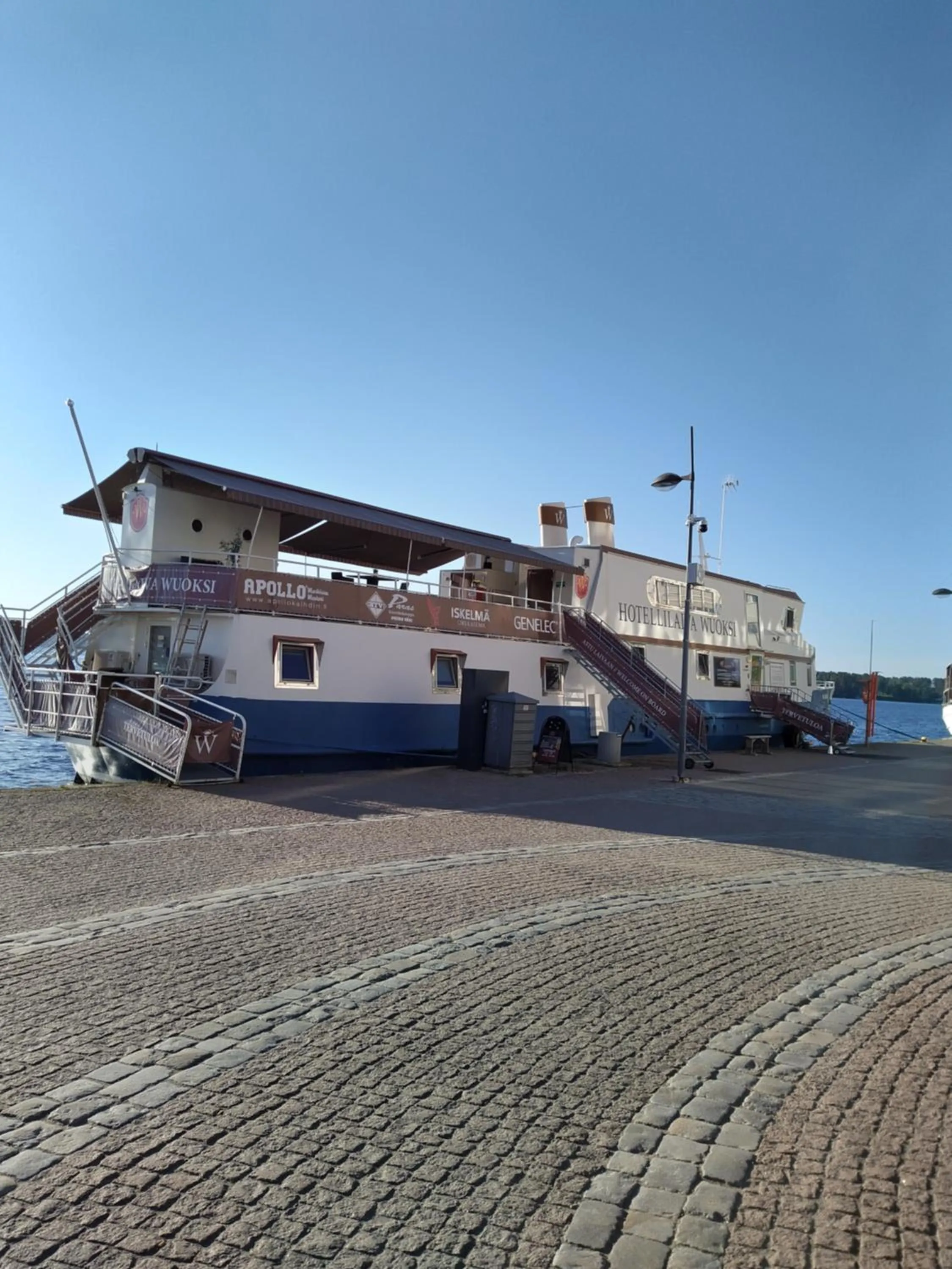 Property building in Hotellilaiva Wuoksi