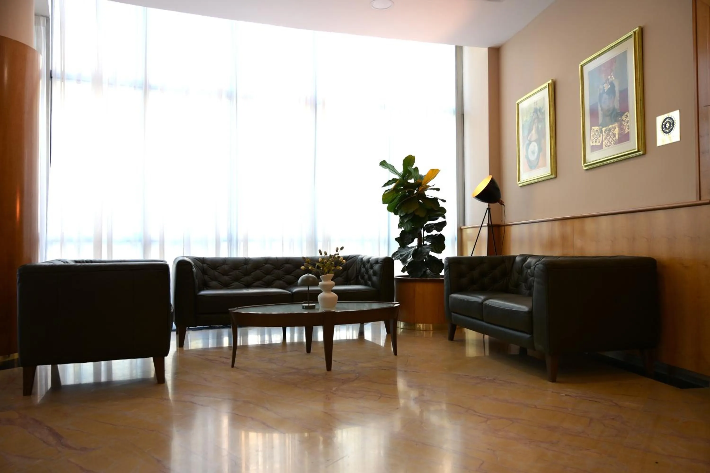 Seating area in Hotel Karpos