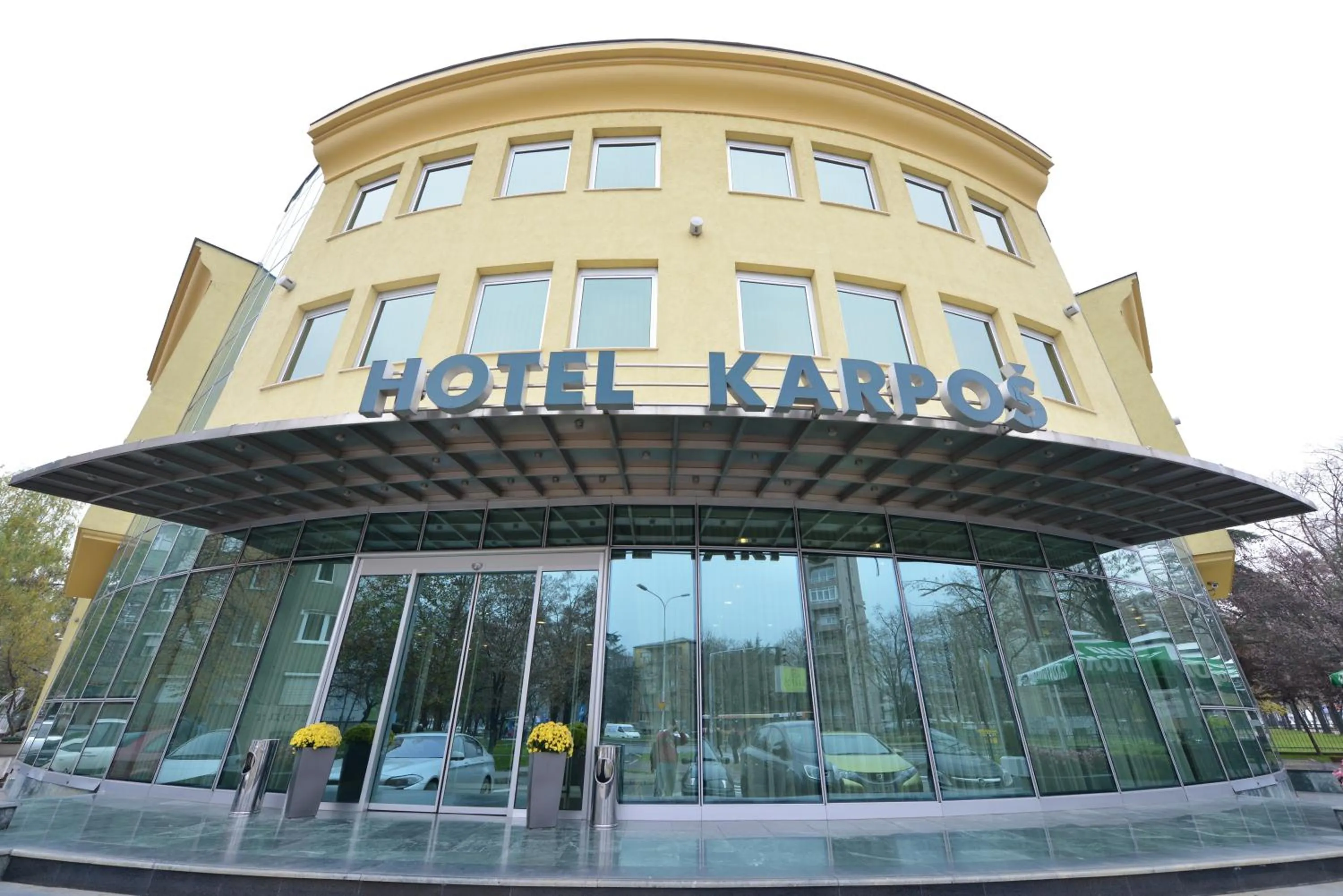 Facade/entrance in Hotel Karpos