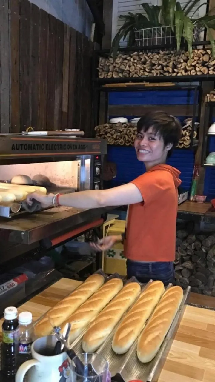 Kitchen or kitchenette in Uyen's House