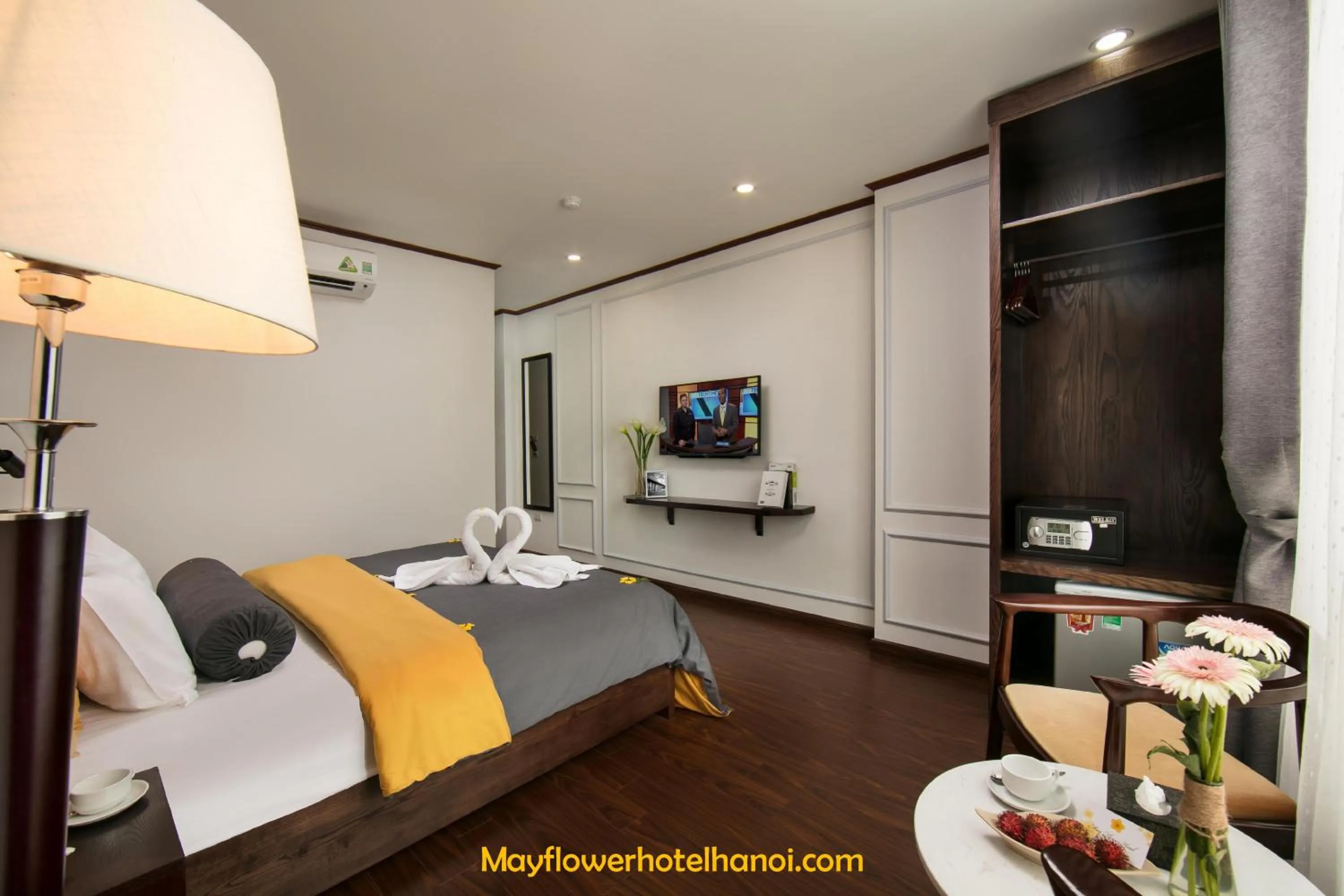 Bed in MayFlower Hotel- Central Old Quarter