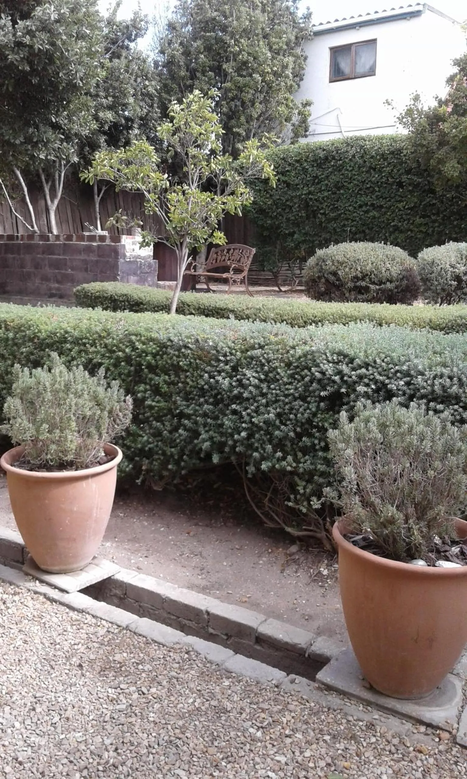 BBQ facilities in Tourist Lodge Gansbaai