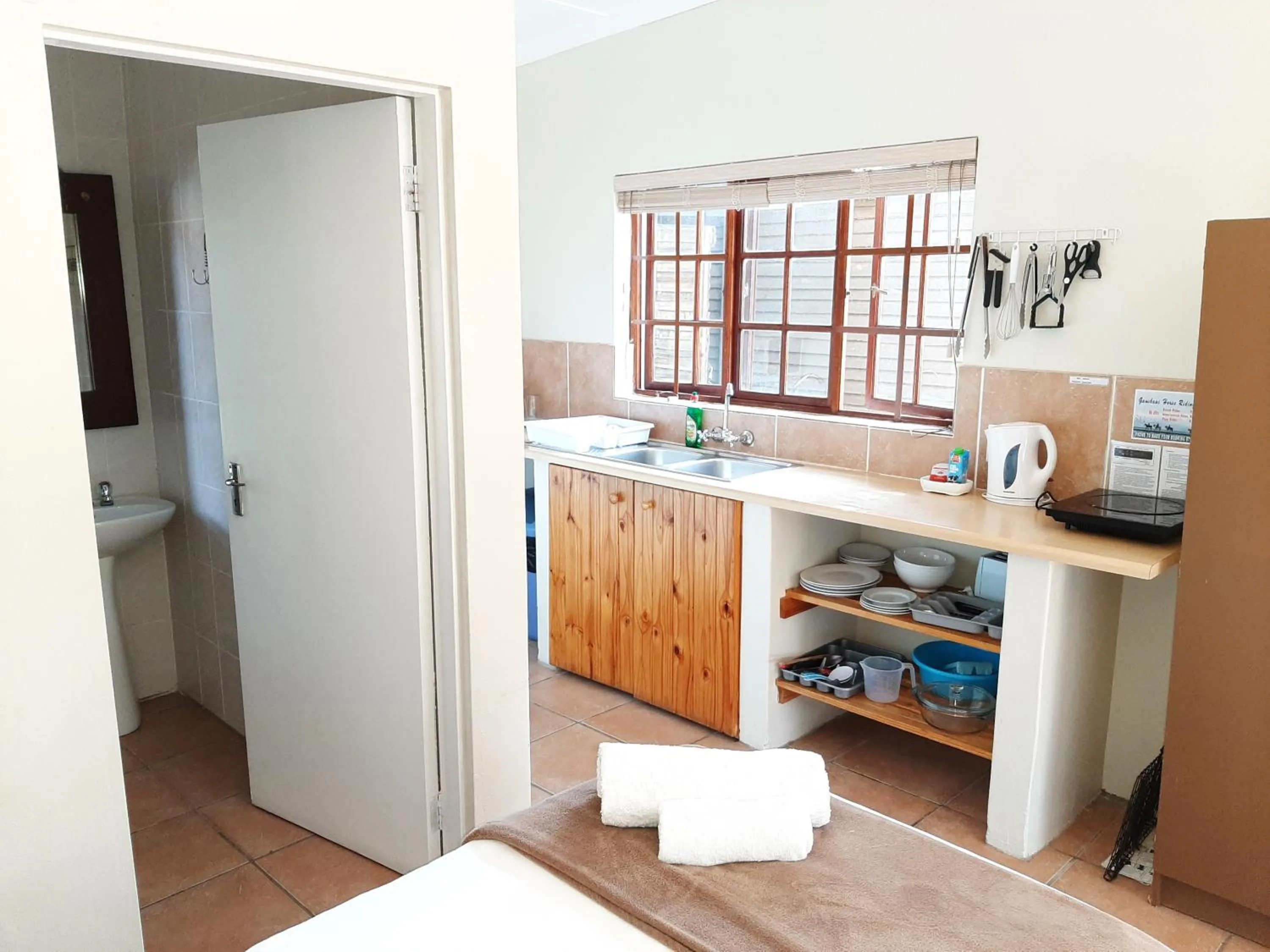 Bathroom in Tourist Lodge Gansbaai