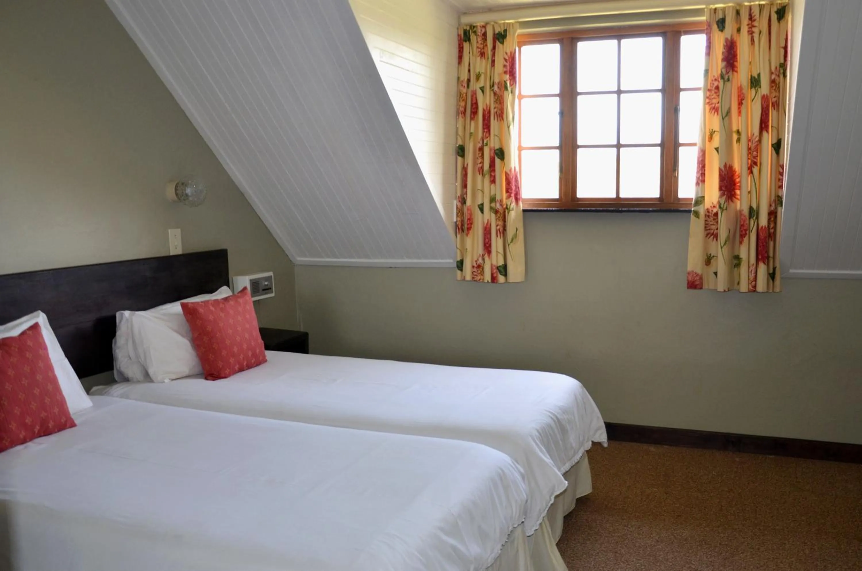 Bedroom, Bed in The Nest Drakensberg Mountain Resort Hotel