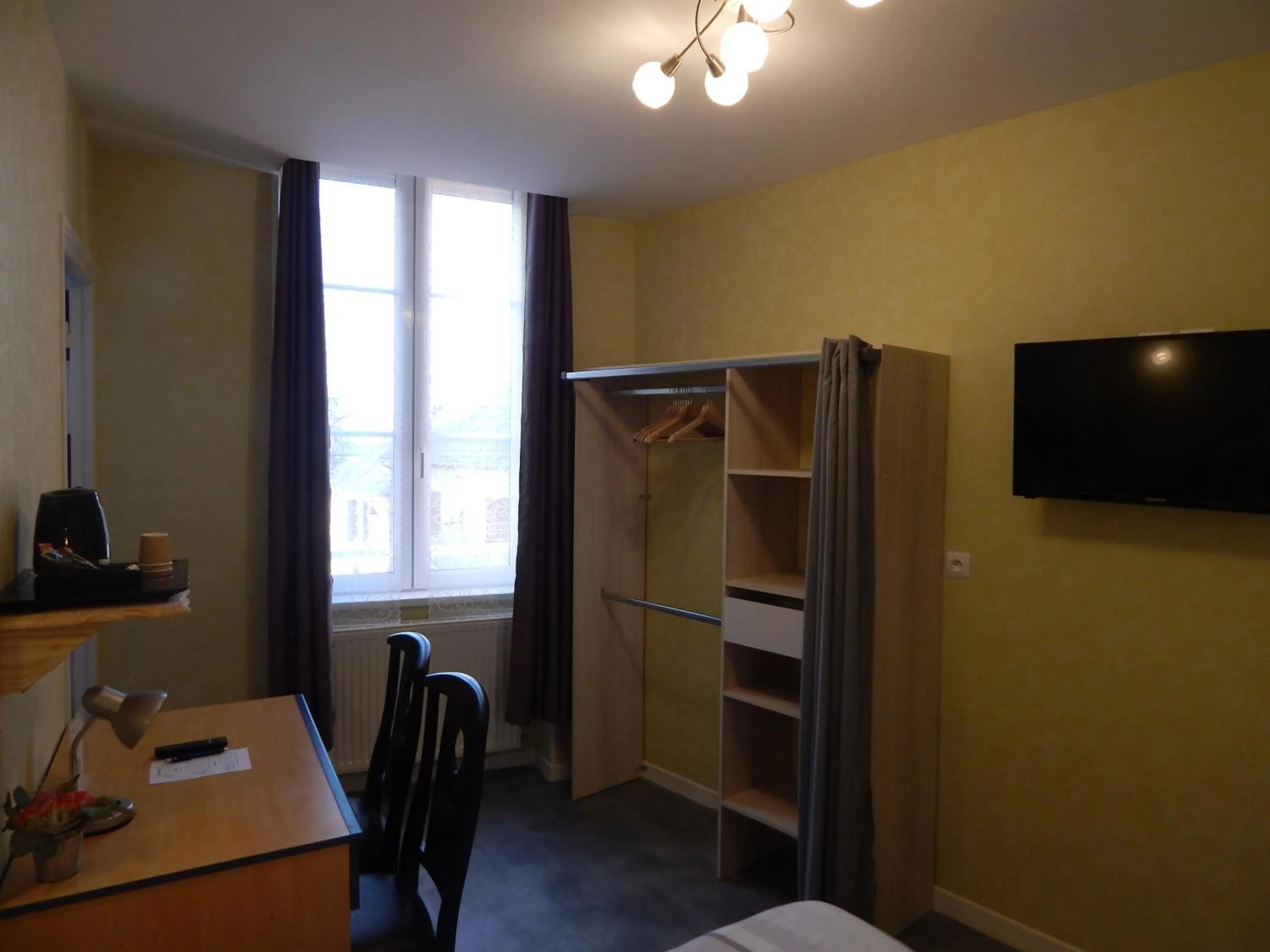 Photo of the whole room in Le Lion D'or