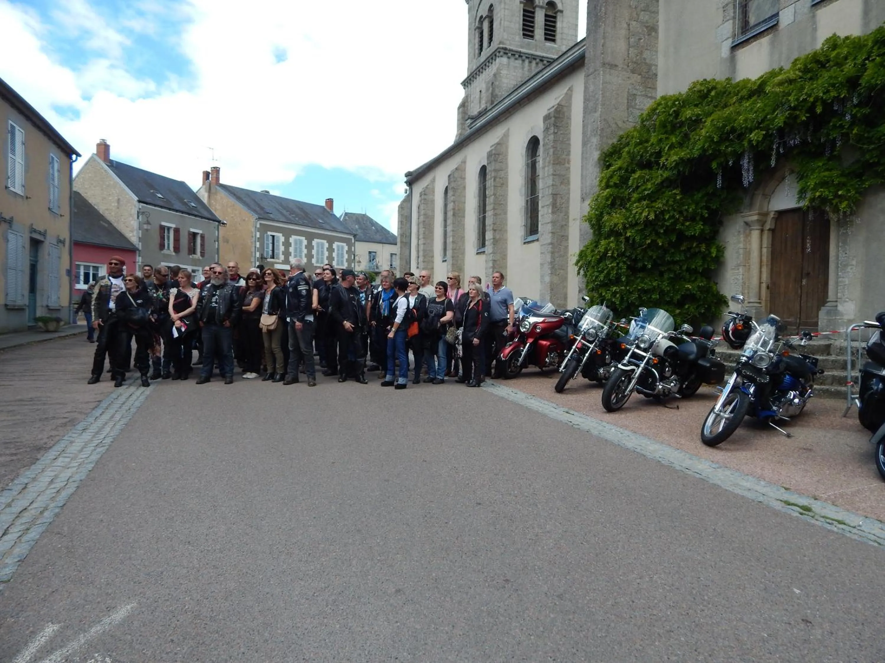 People in Le Lion D'or