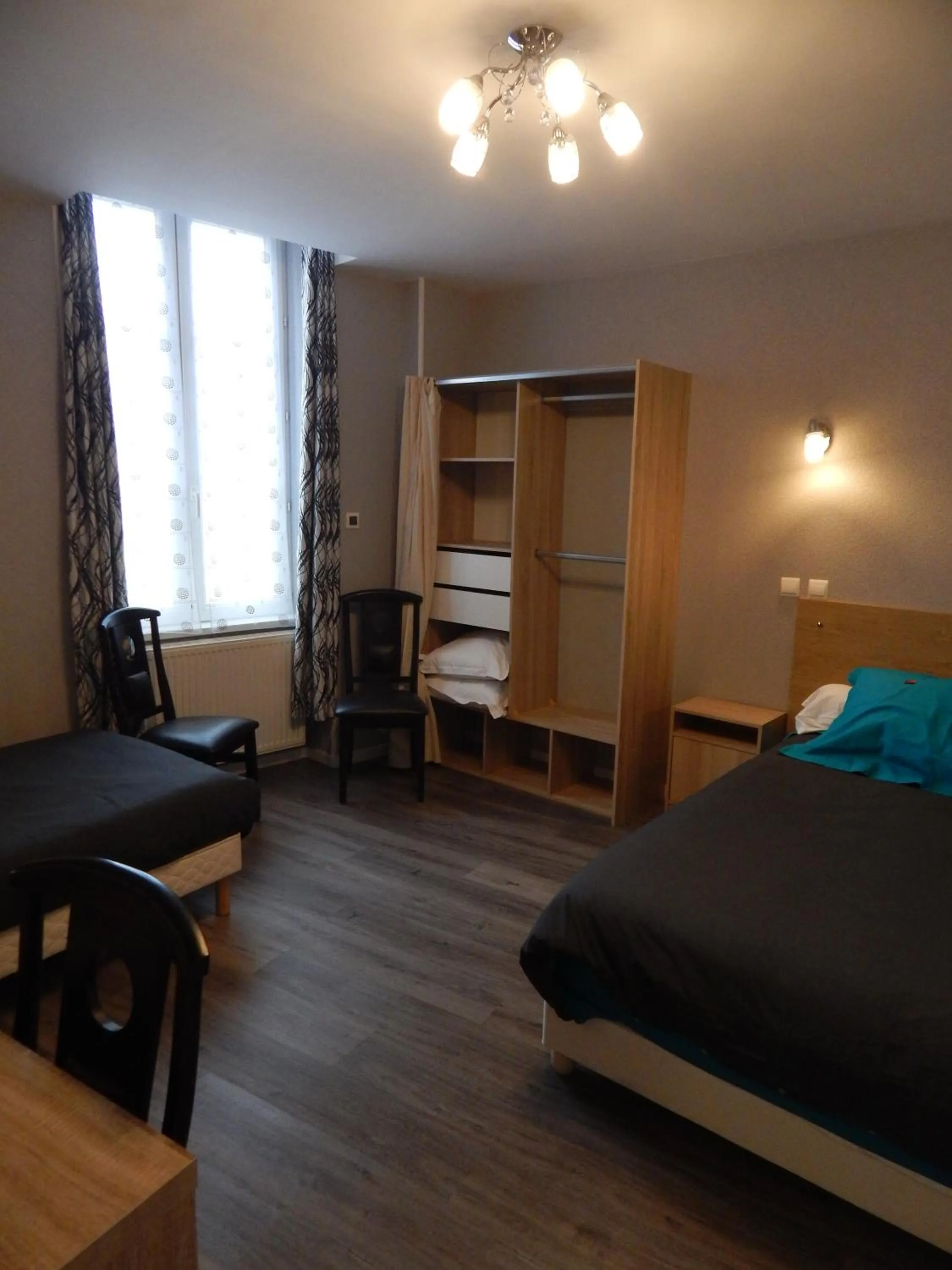 Photo of the whole room in Le Lion D'or