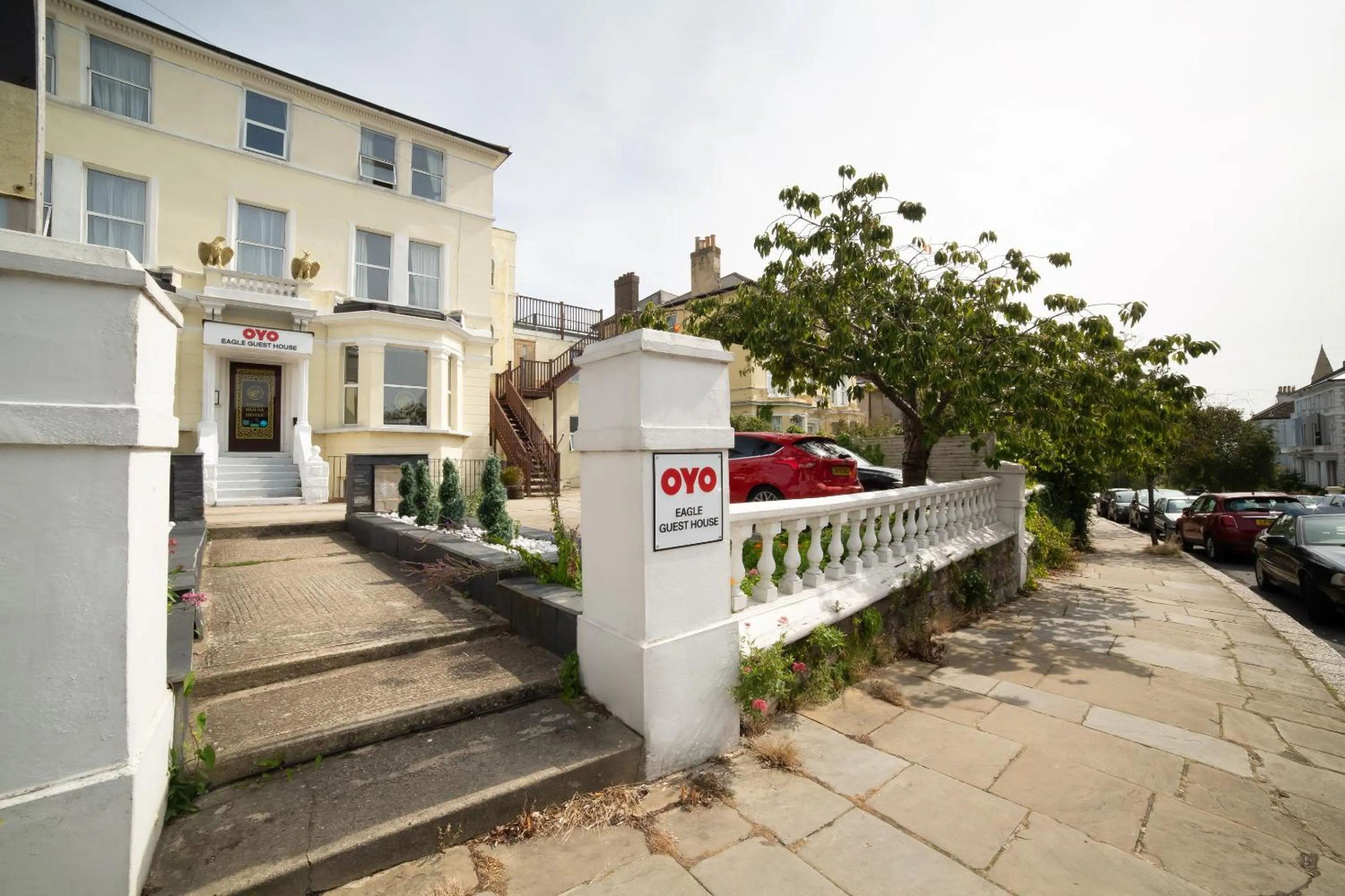 Facade/entrance in OYO Eagle House Hotel, St Leonards Hastings