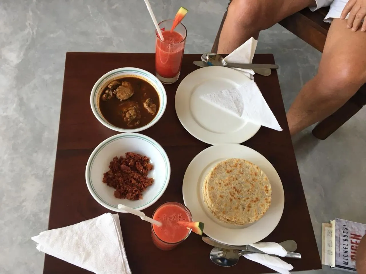 Breakfast in Villa Marina