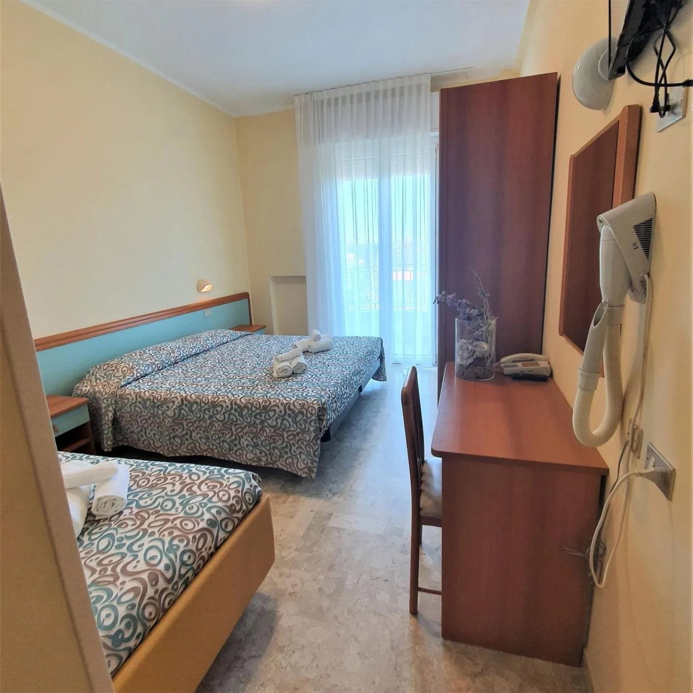 Bed in Hotel De La Plage