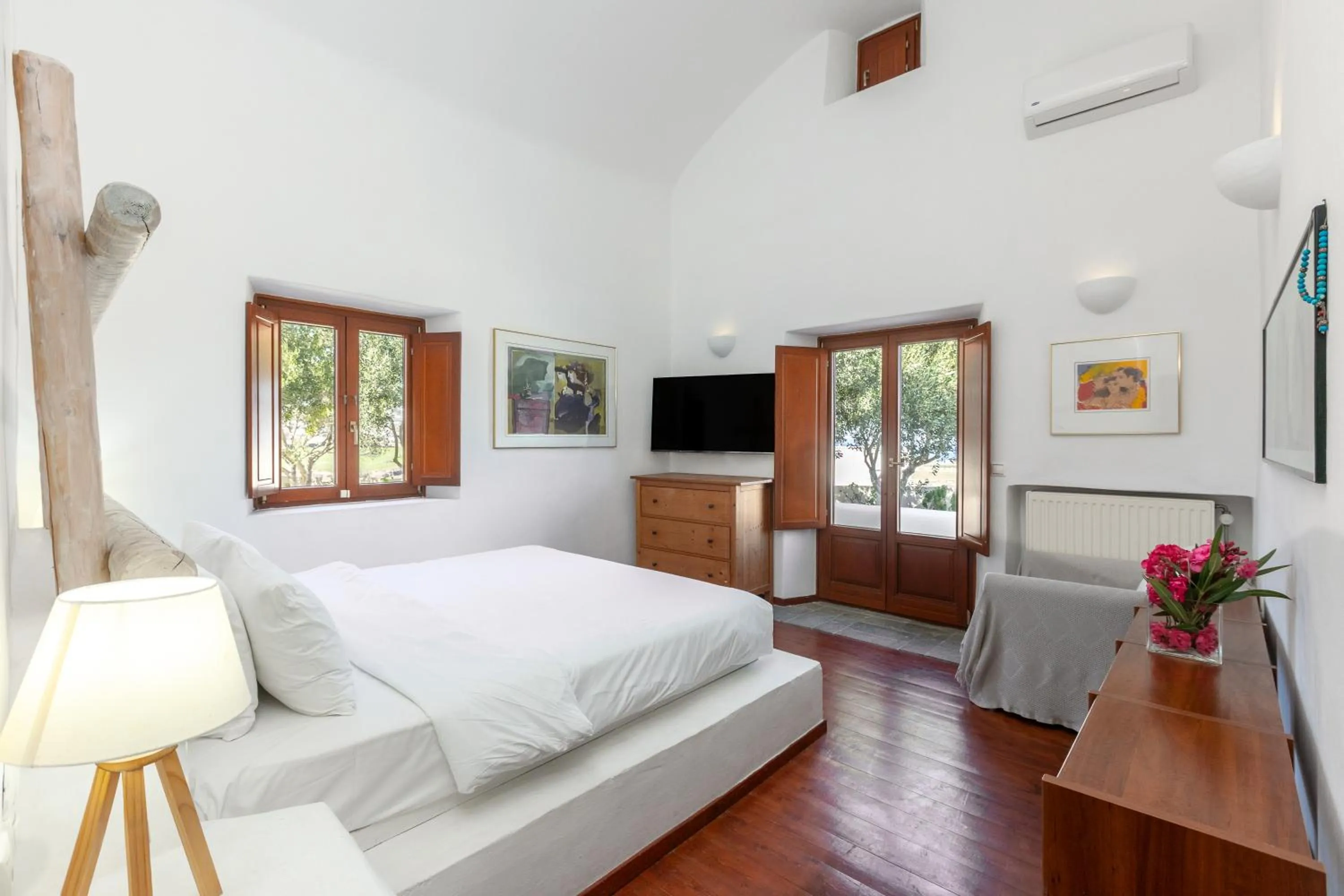 Bed in Aquaria Villa