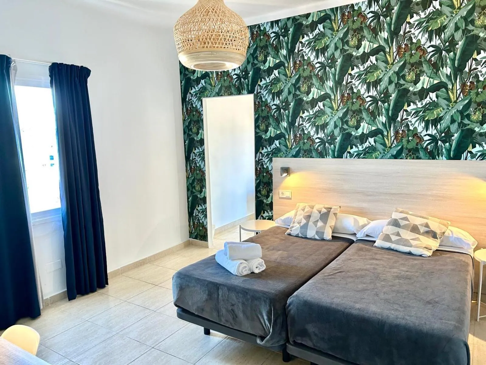 Bed in 4U Miranda - Adults Only