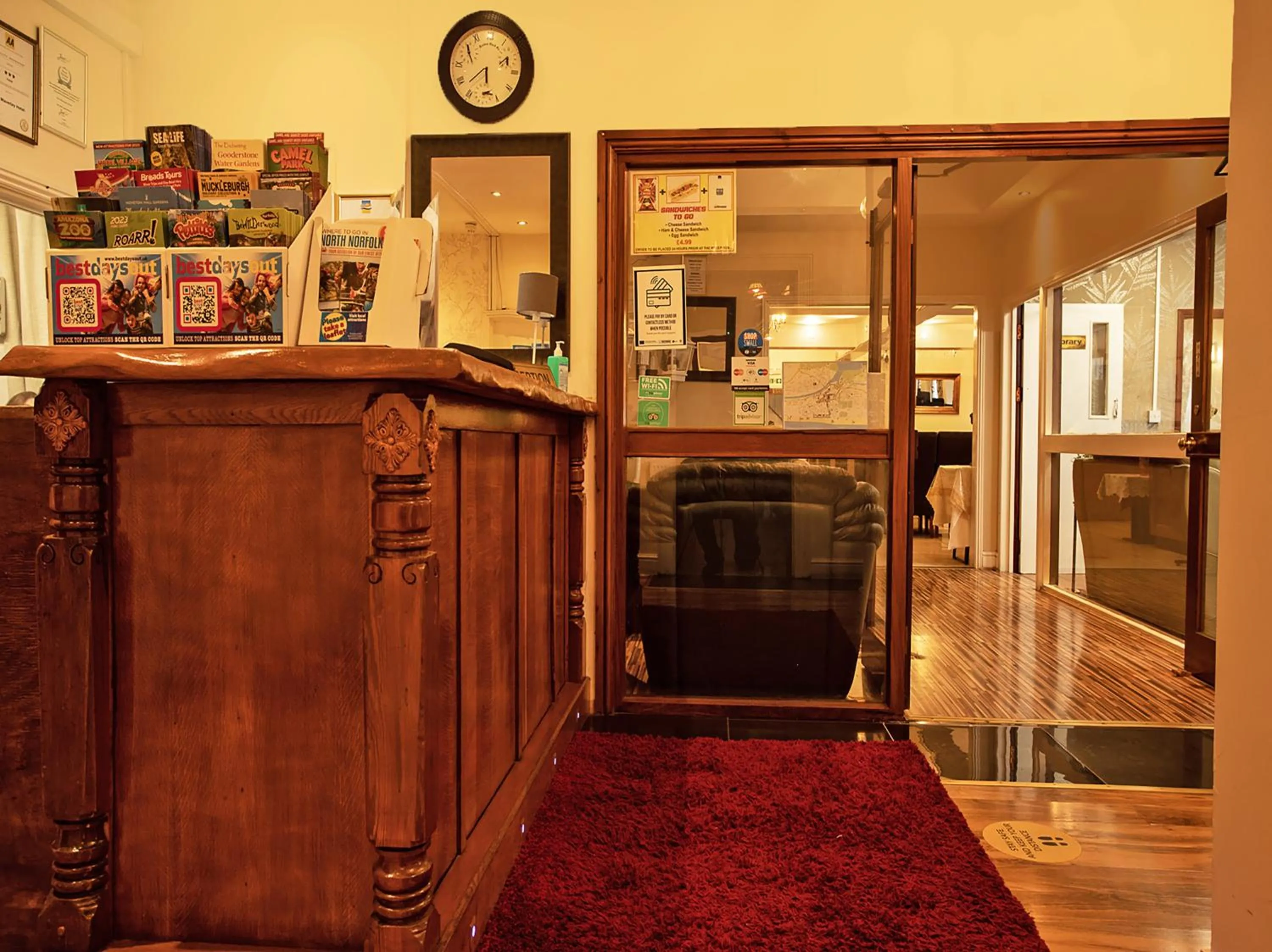 Lobby or reception in The Waverley Hotel