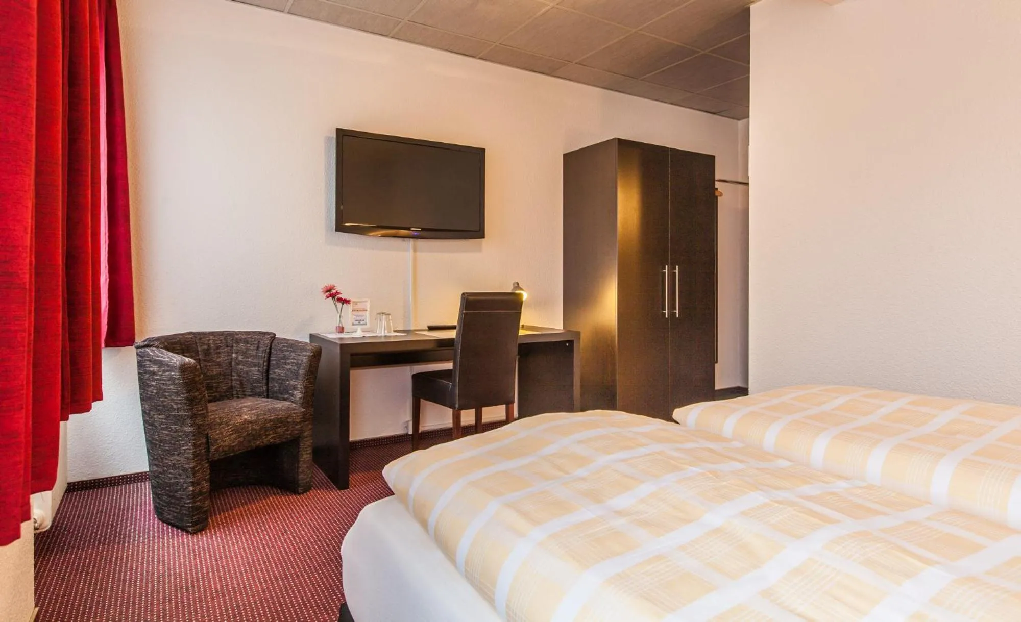 Bed in Hotel Quellental