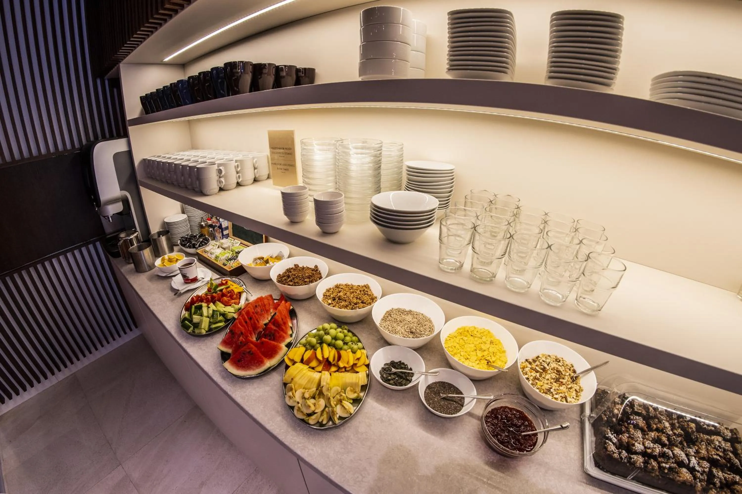 Buffet breakfast in Hotel Karel IV.