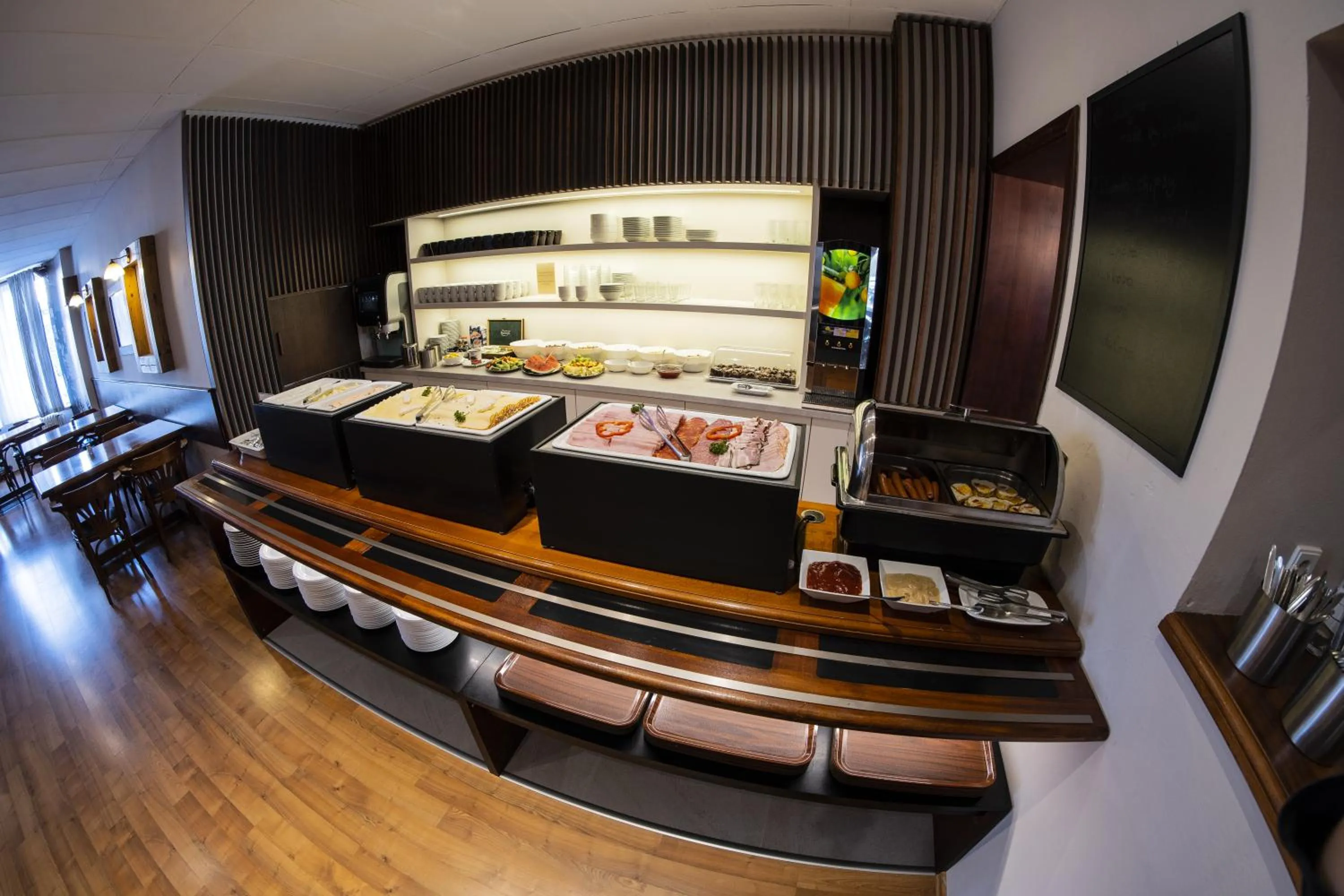 Buffet breakfast in Hotel Karel IV.