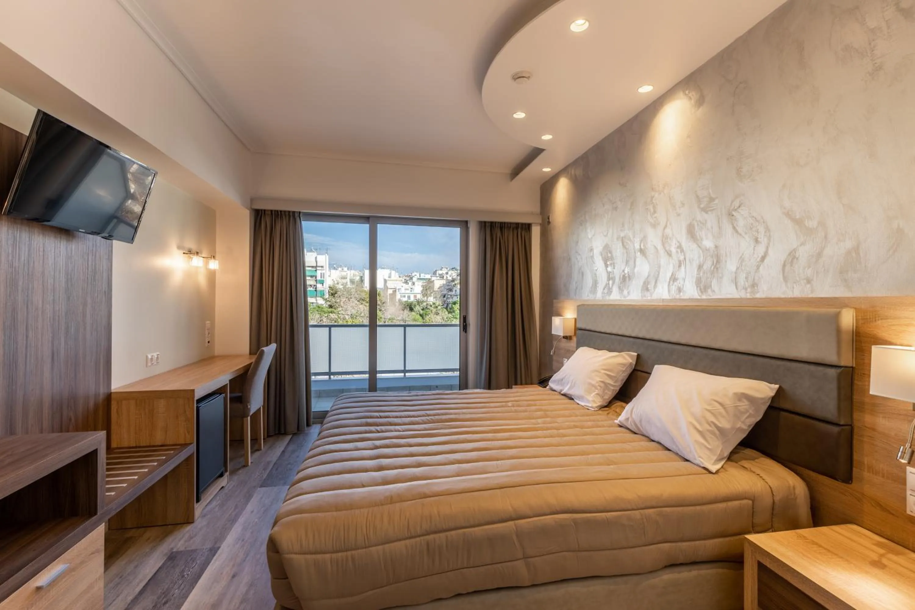 Bed in Xenophon Hotel