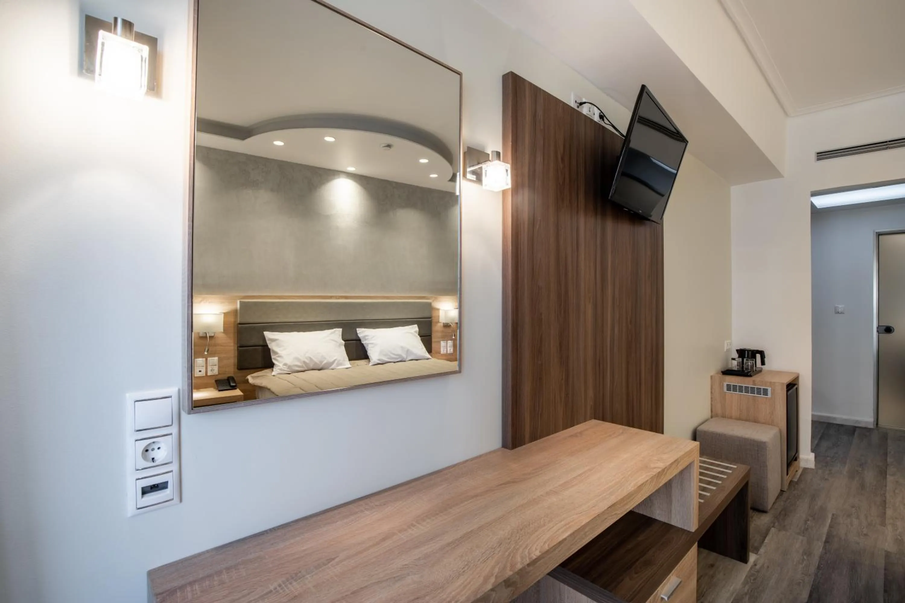 Bed in Xenophon Hotel