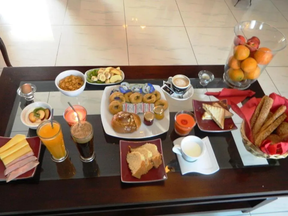 Food and drinks in Arcadia Suites & Spa