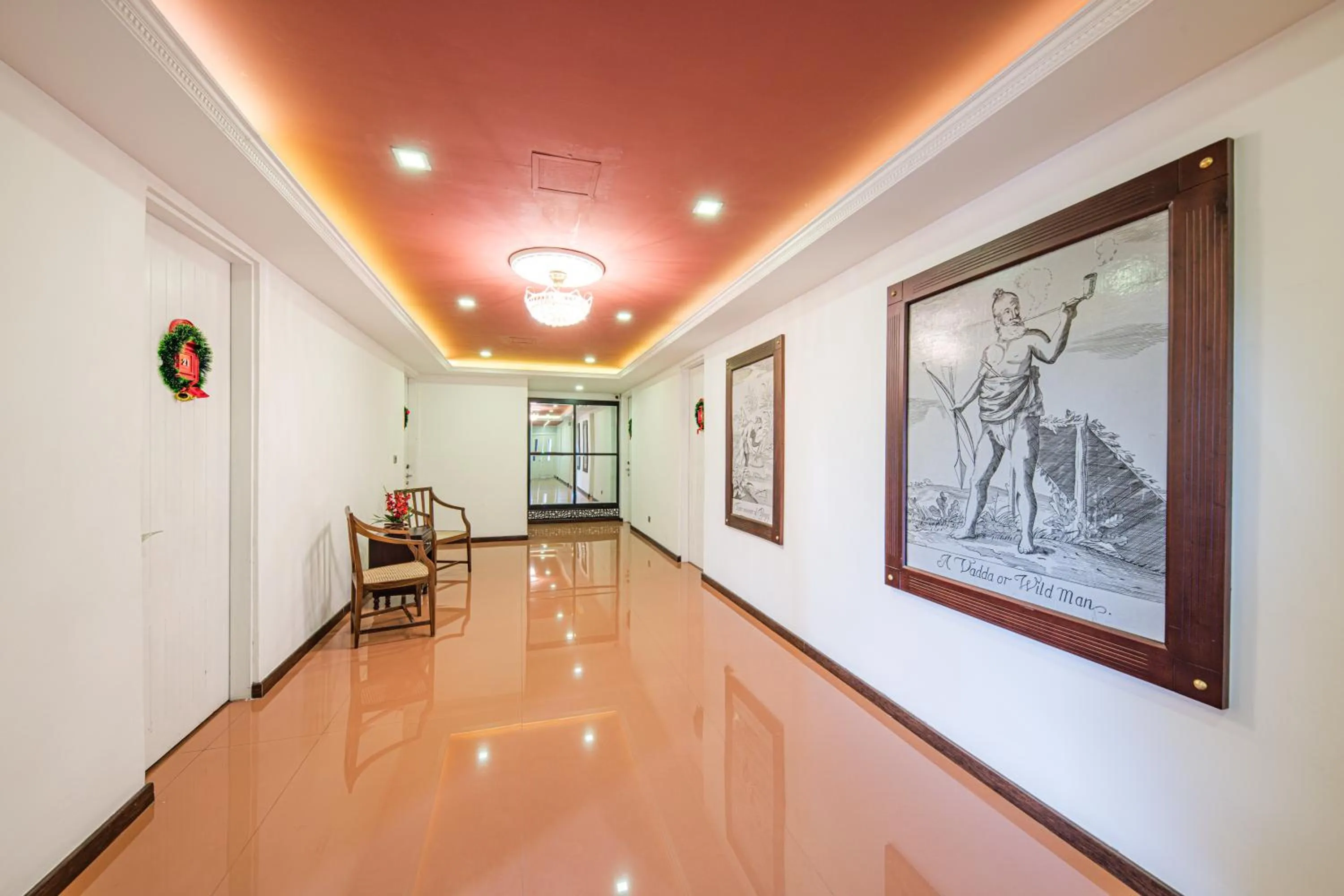 Area and facilities in Earl's Red Colombo