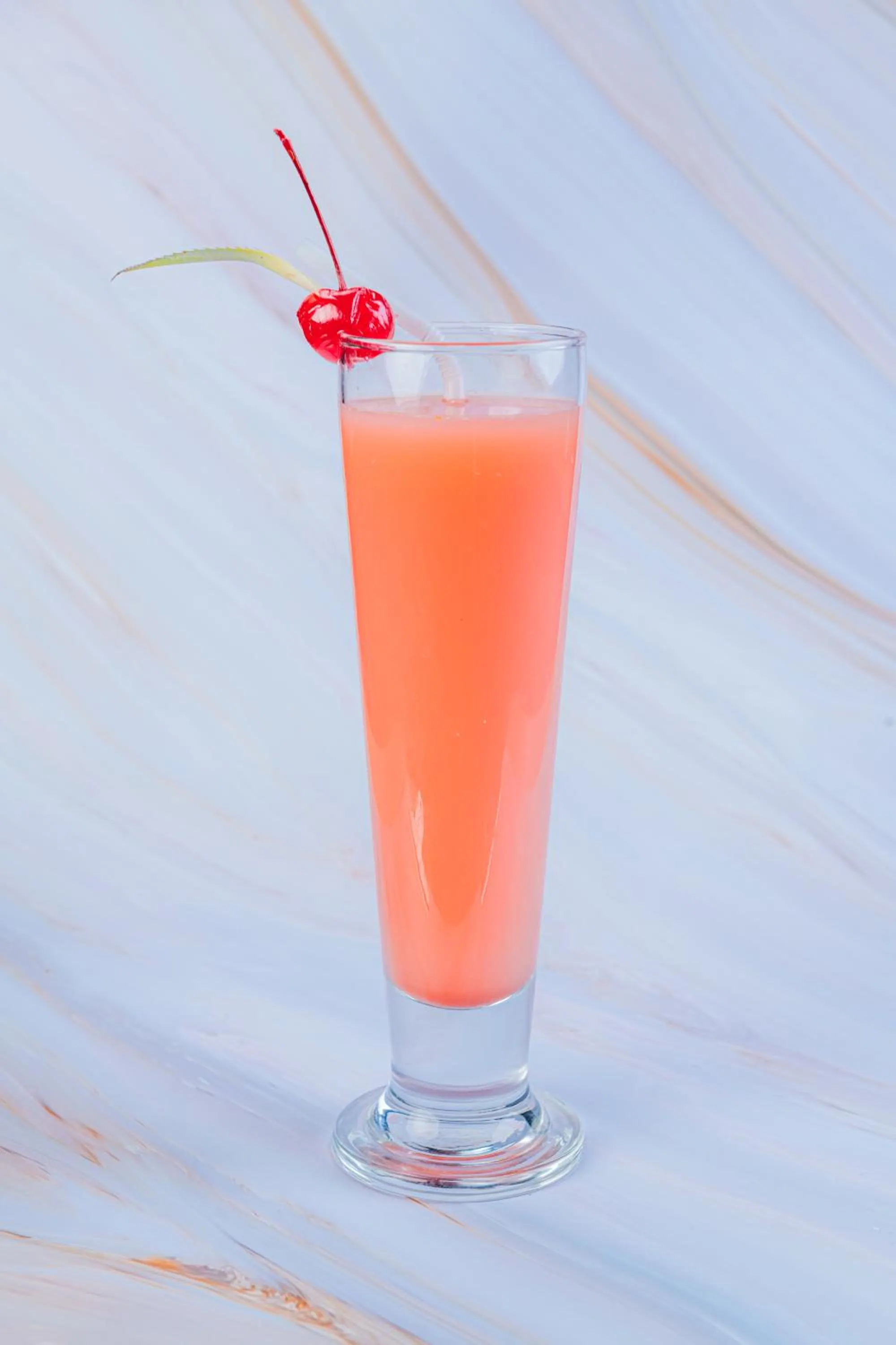 Drinks in Earl's Red Colombo