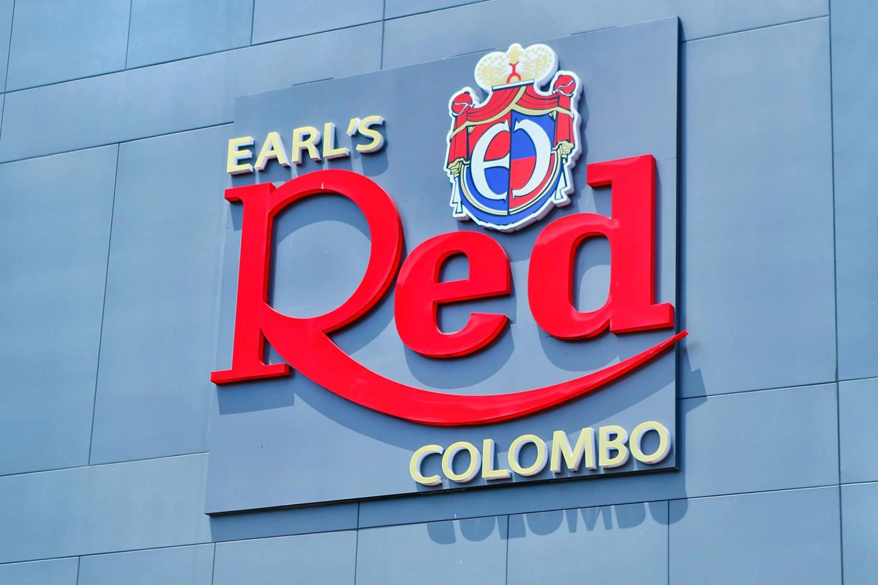 Property logo or sign in Earl's Red Colombo