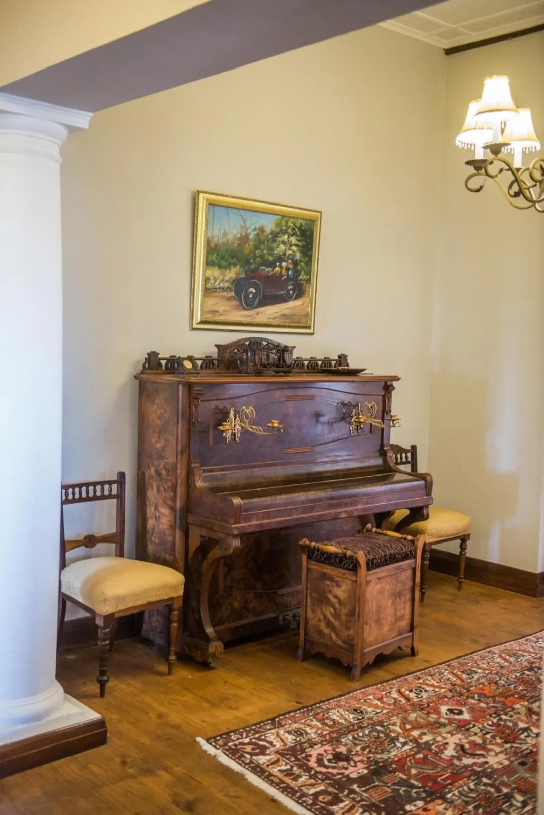 Evening entertainment in Excelsior Manor Guesthouse