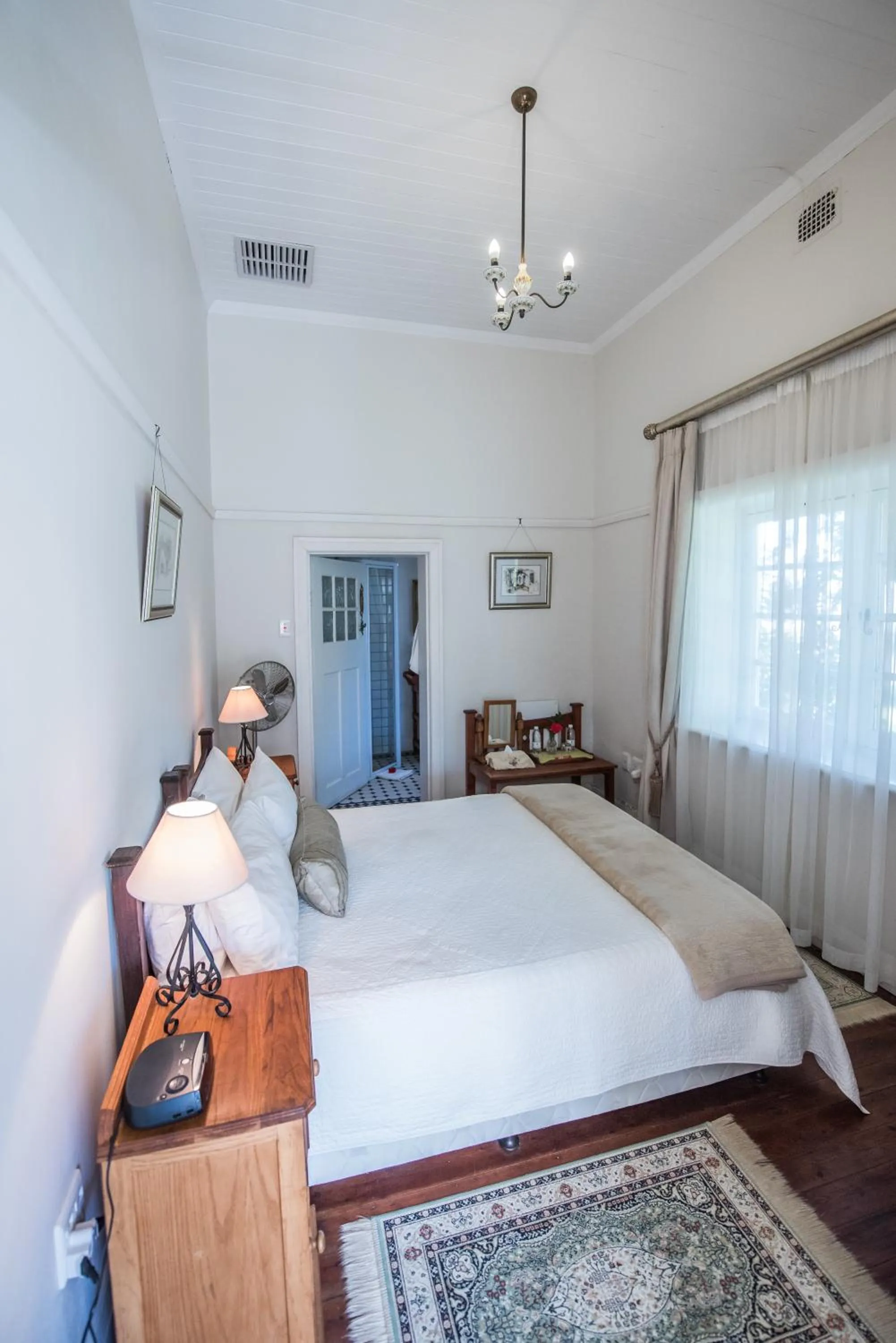 Photo of the whole room, Bed in Excelsior Manor Guesthouse