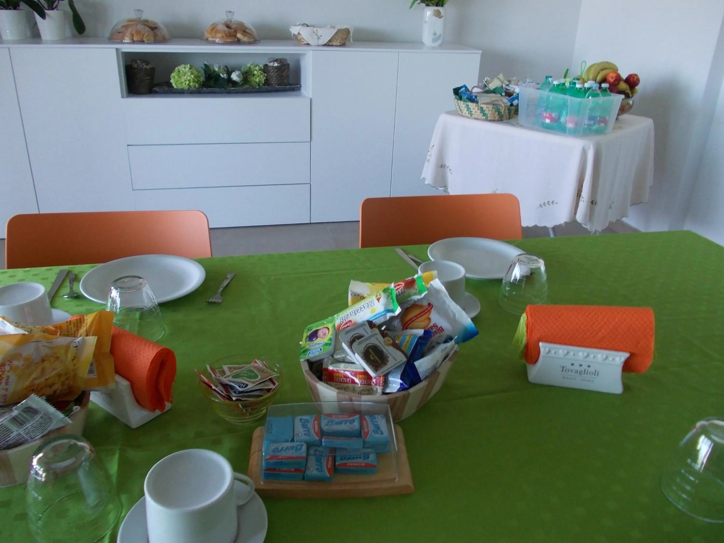 Food and drinks in VILLA LAURO LUXURY B&B