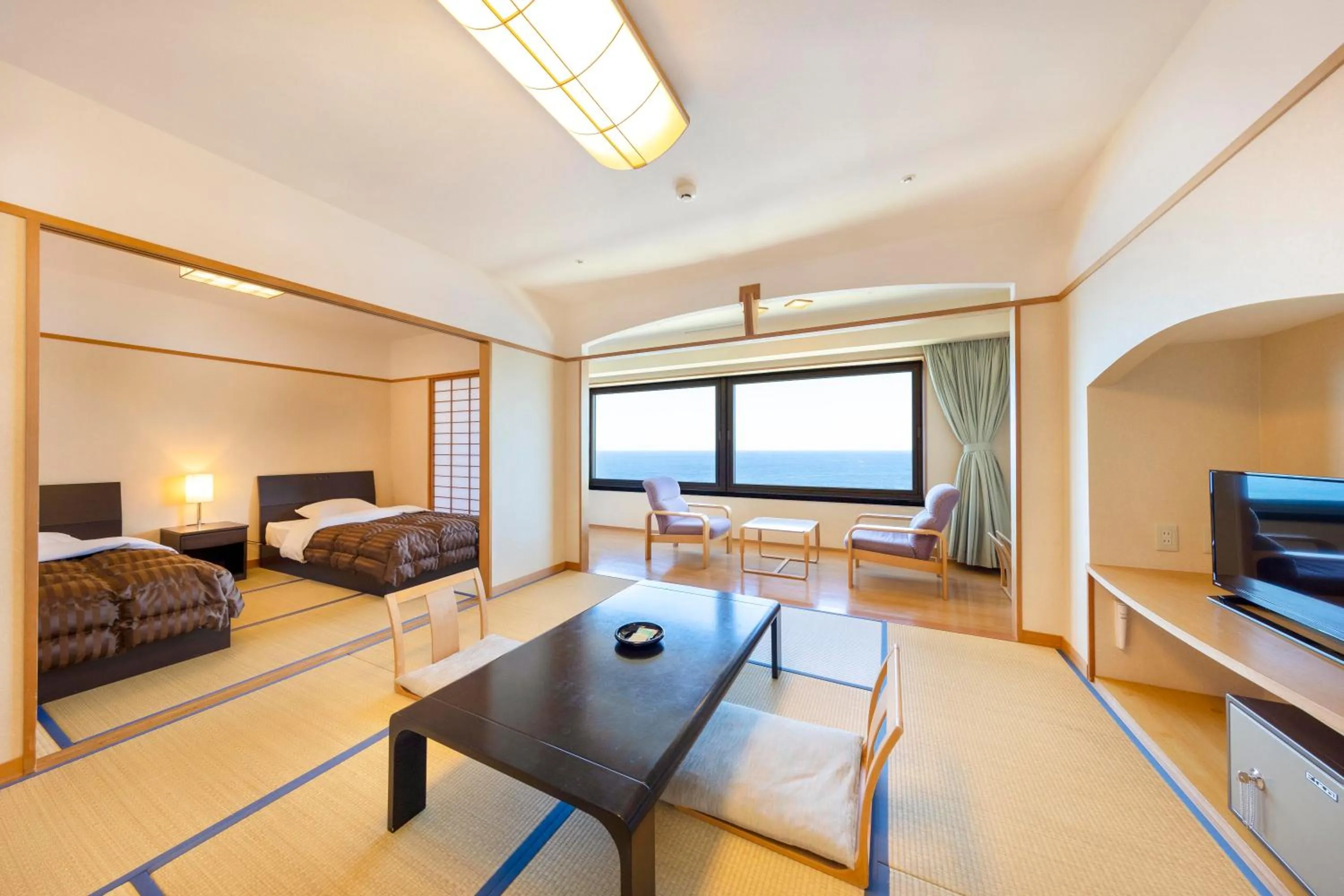 Photo of the whole room, Bed in Hotel Oosado