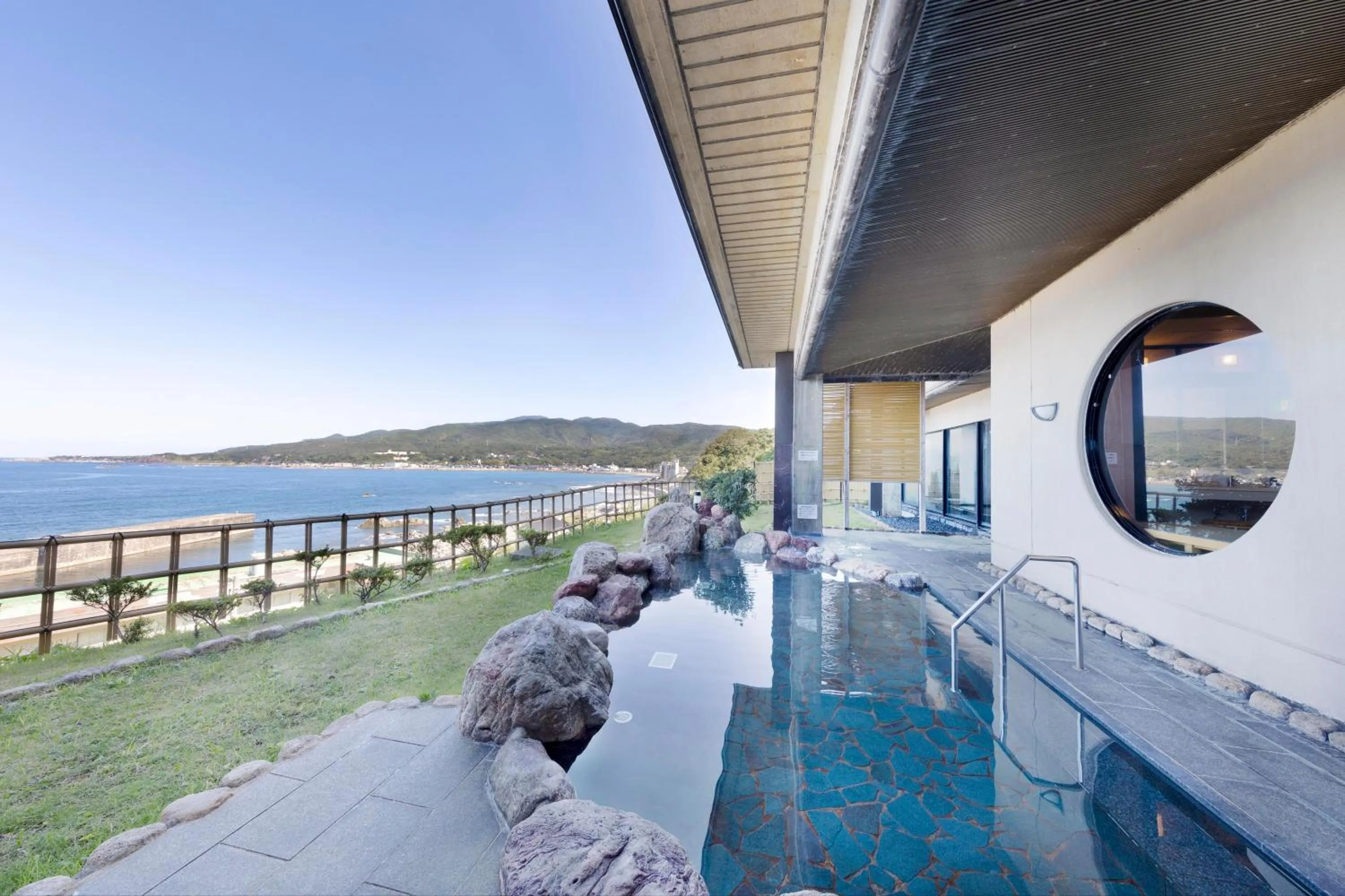 Hot Tub in Hotel Oosado