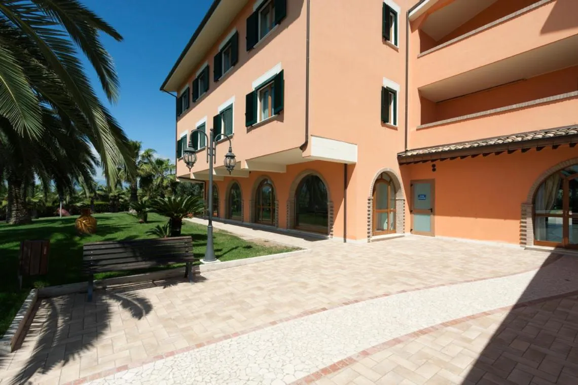 Patio in Villa Luigi Hotel & Restaurant Nuova gestione