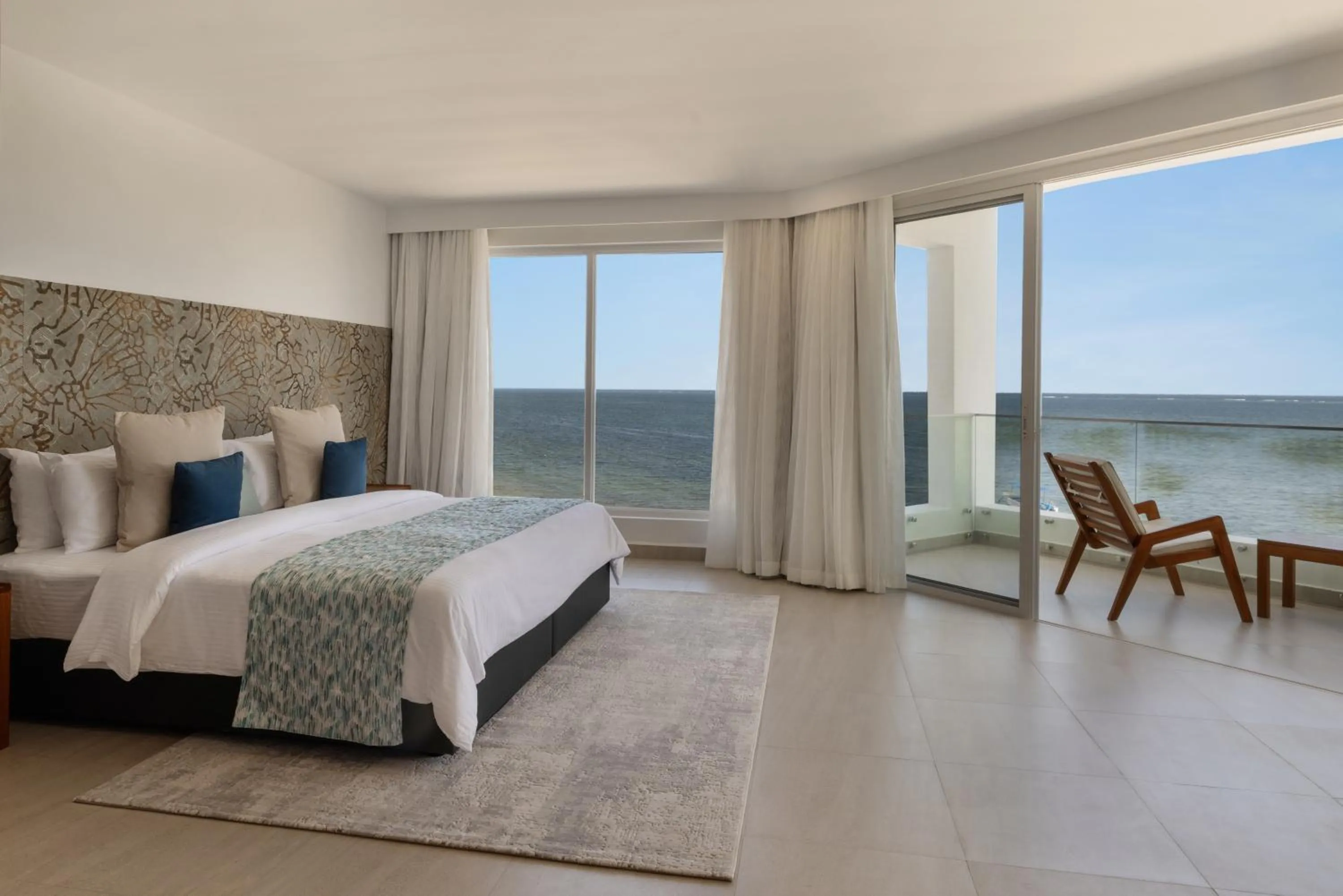 Sea view, Bed in Bamburi Beach Hotel