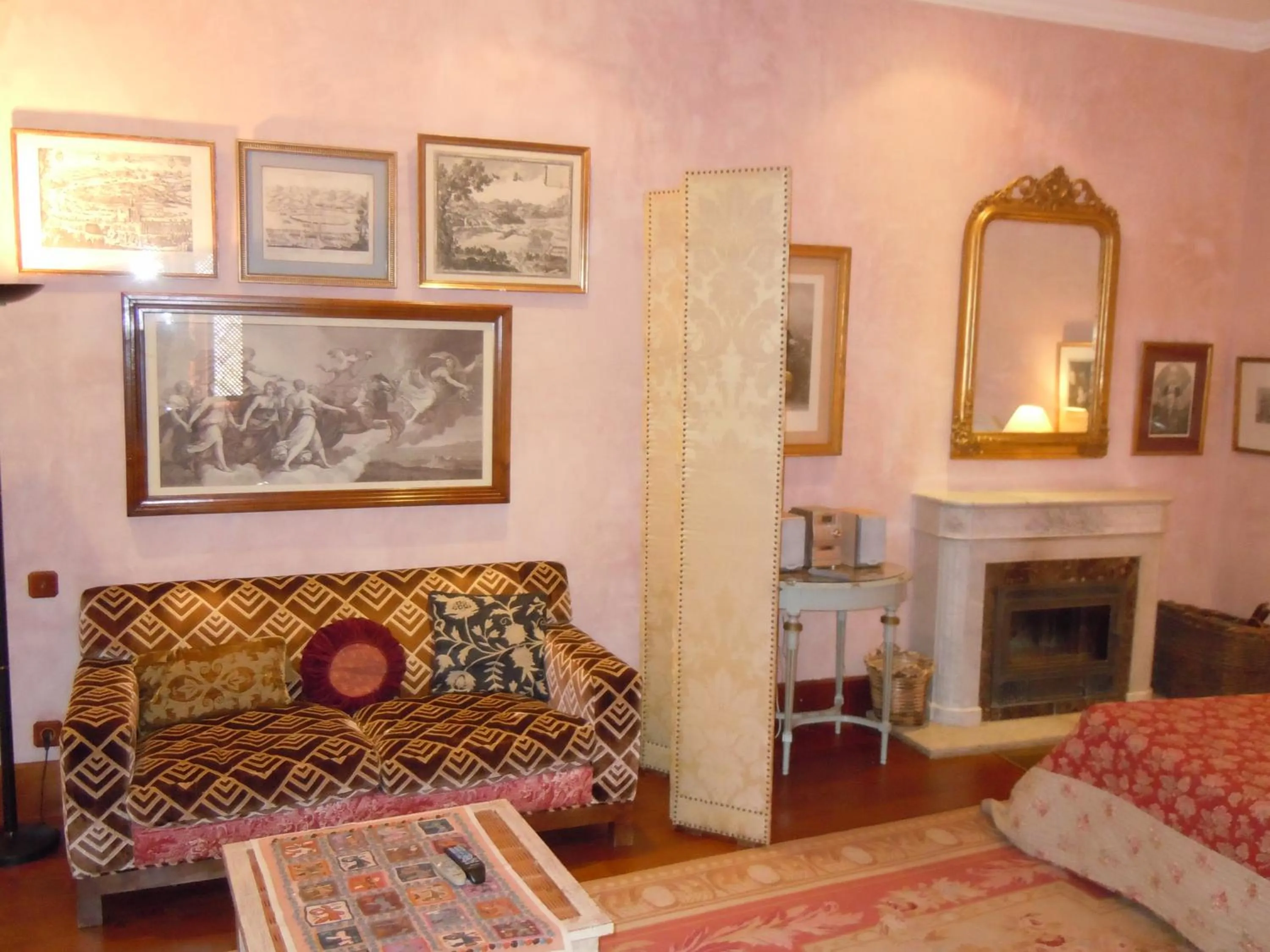 Seating area in Palacio Chaves Hotel