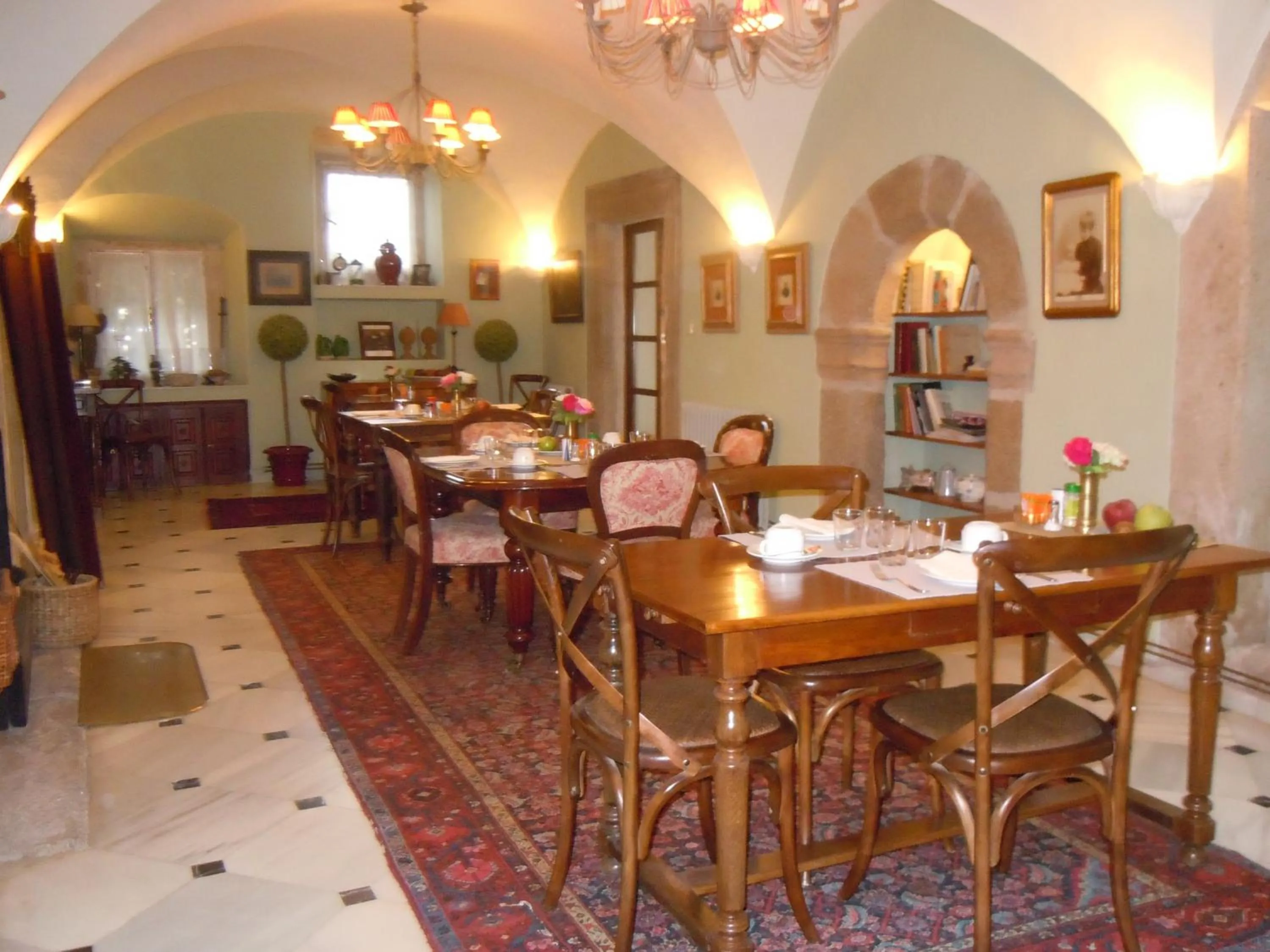 Dining area in Palacio Chaves Hotel