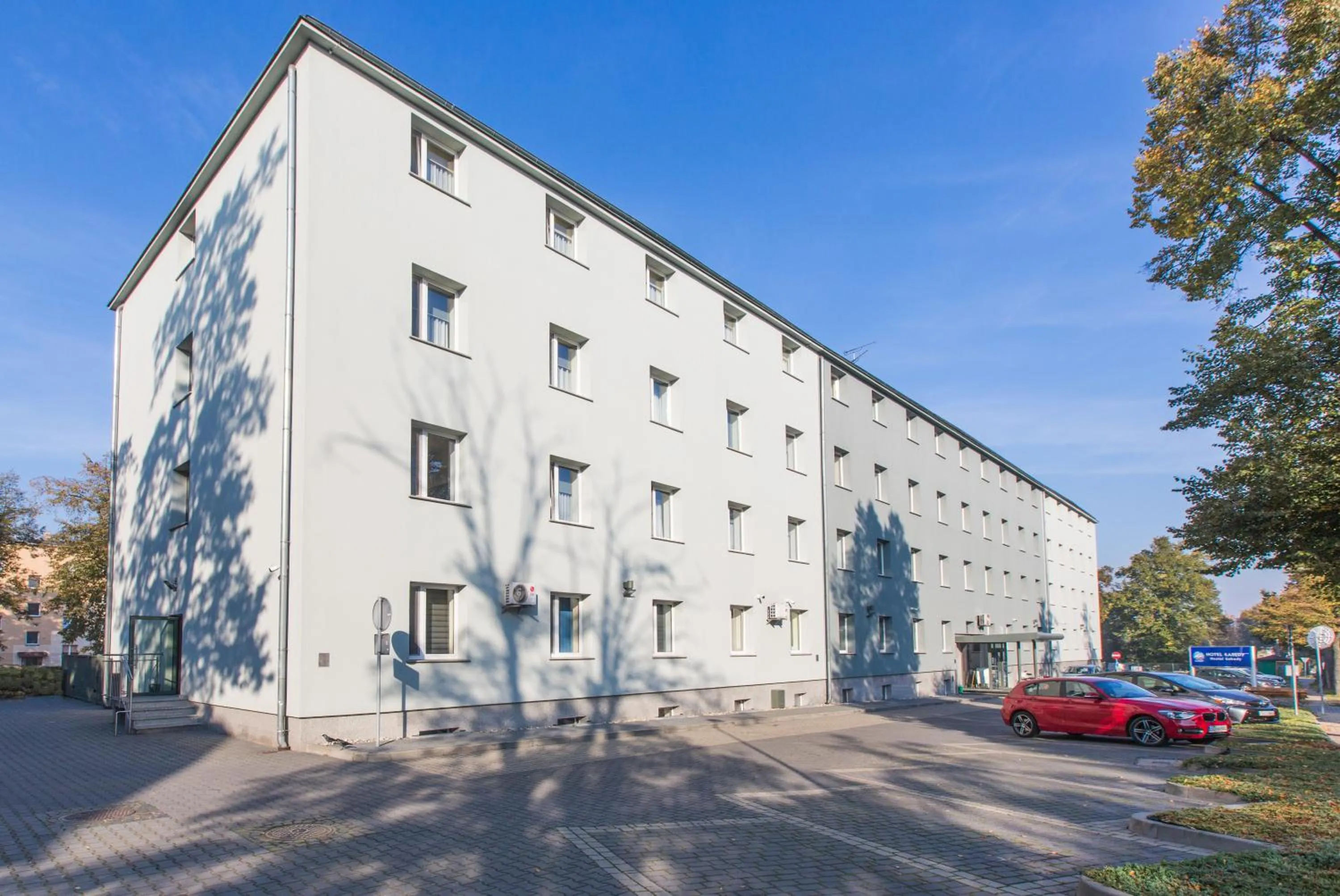Property building in HOTEL ŁABĘDY i Hostel Łabędy