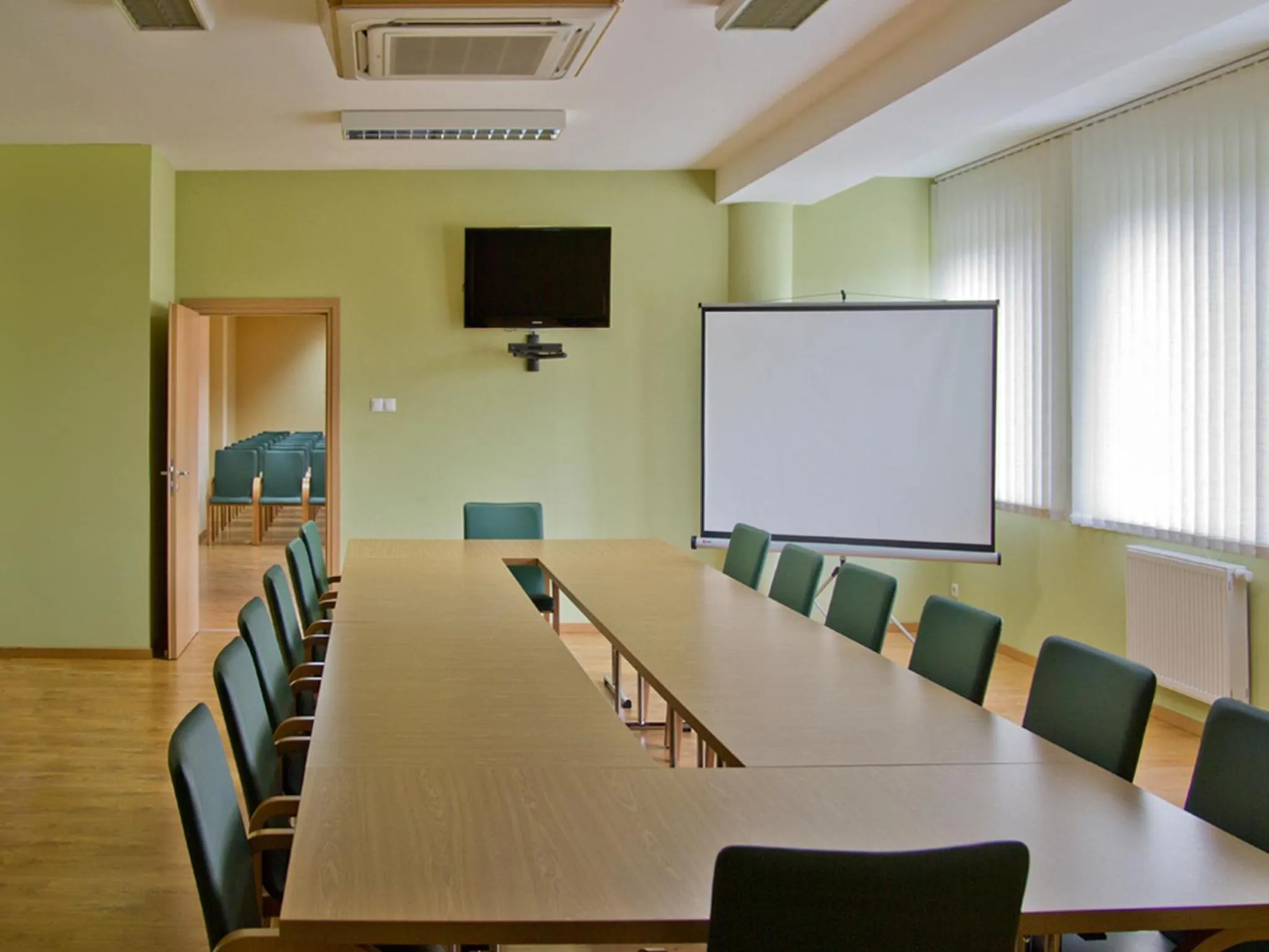 Business facilities in HOTEL ŁABĘDY i Hostel Łabędy