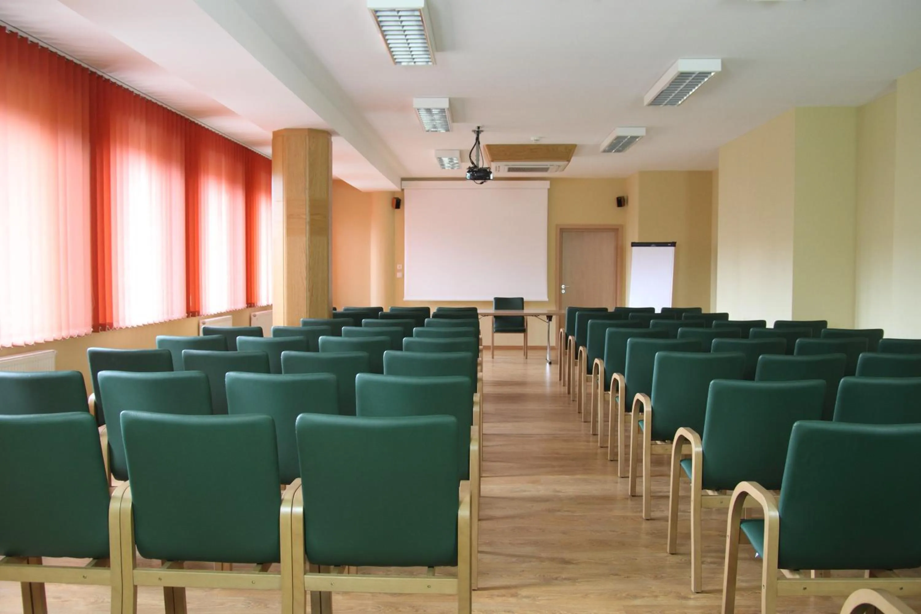 Business facilities in HOTEL ŁABĘDY i Hostel Łabędy