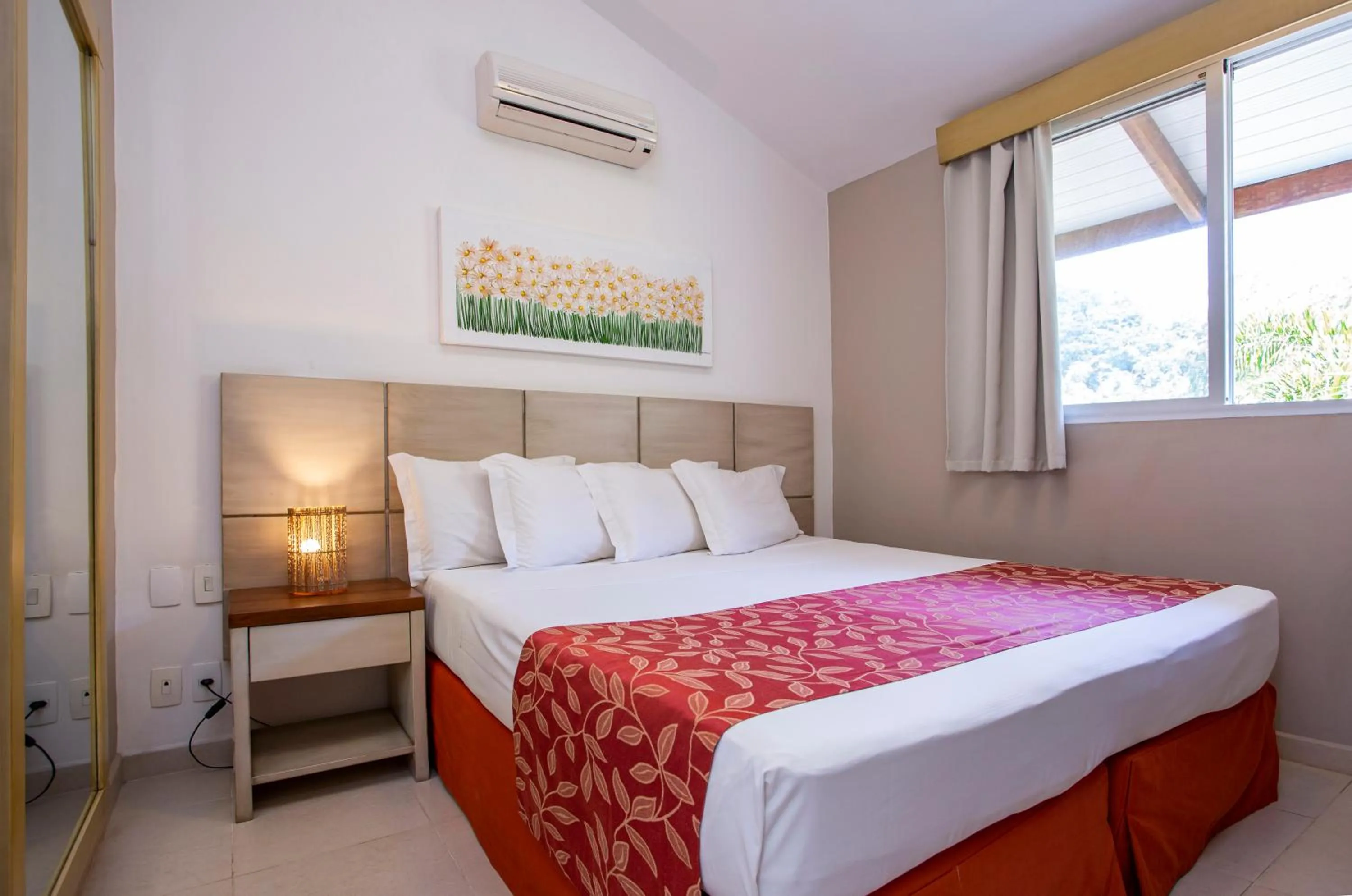 Photo of the whole room, Bed in Ciribaí Praia Hotel