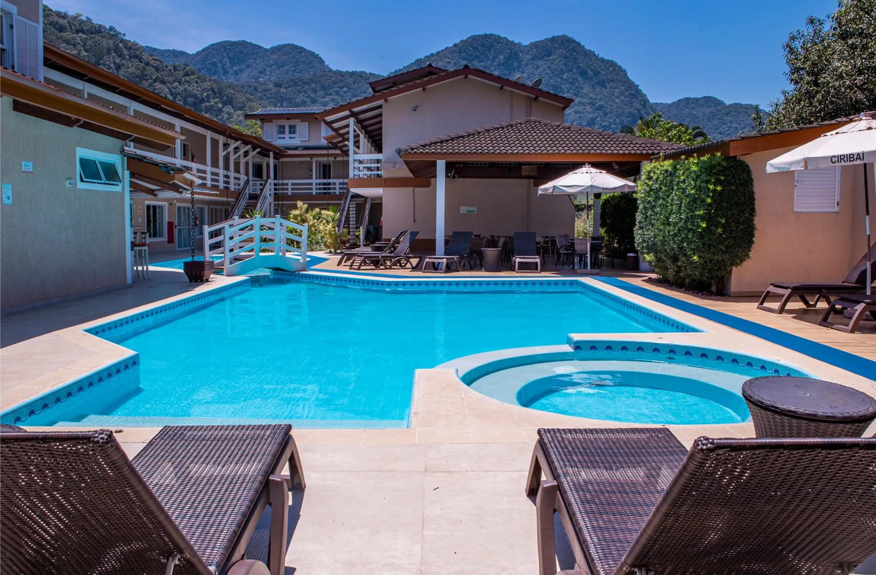 Swimming pool in Ciribaí Praia Hotel
