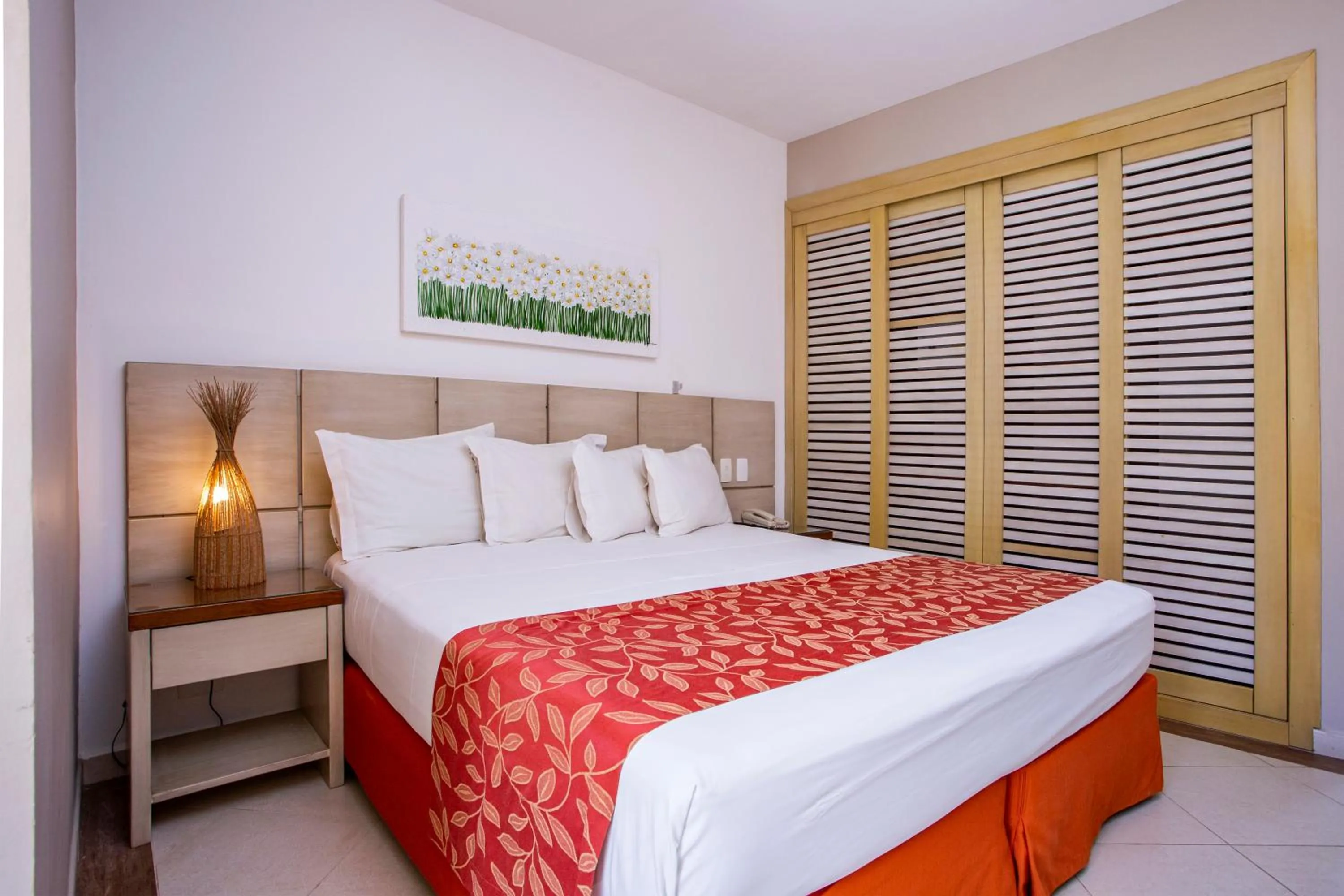 Photo of the whole room, Bed in Ciribaí Praia Hotel
