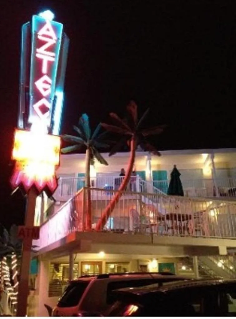 Facade/entrance in Aztec Motel Wildwood Crest Beach