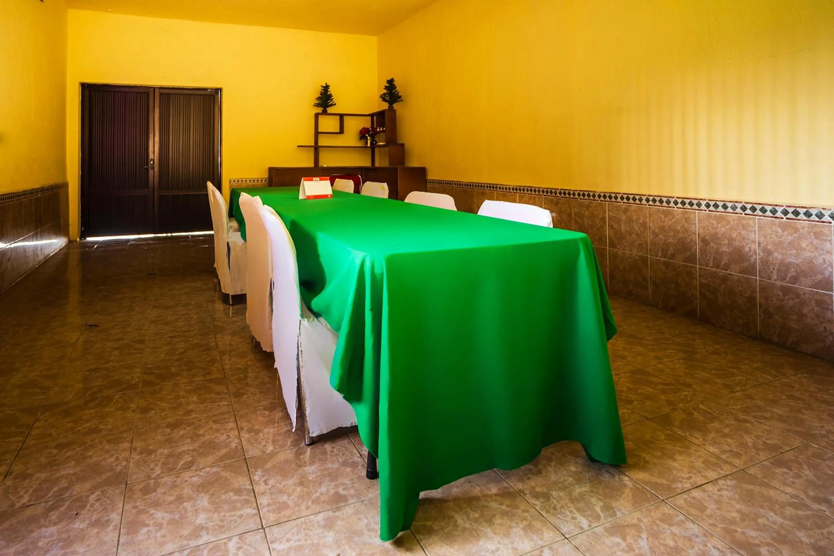 Business facilities in OYO Hotel Oasis, Matehuala