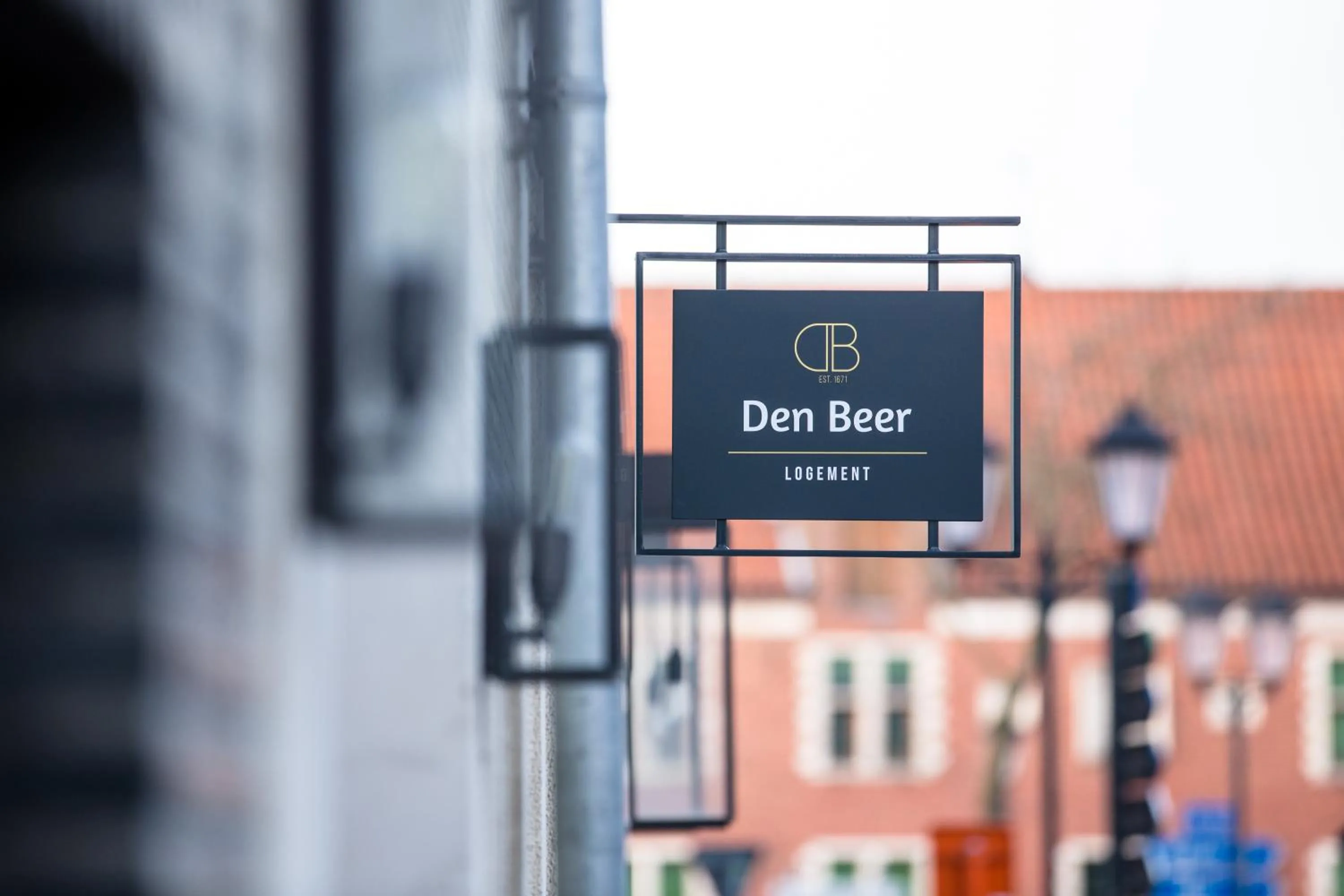 Property logo or sign in Logement Den Beer