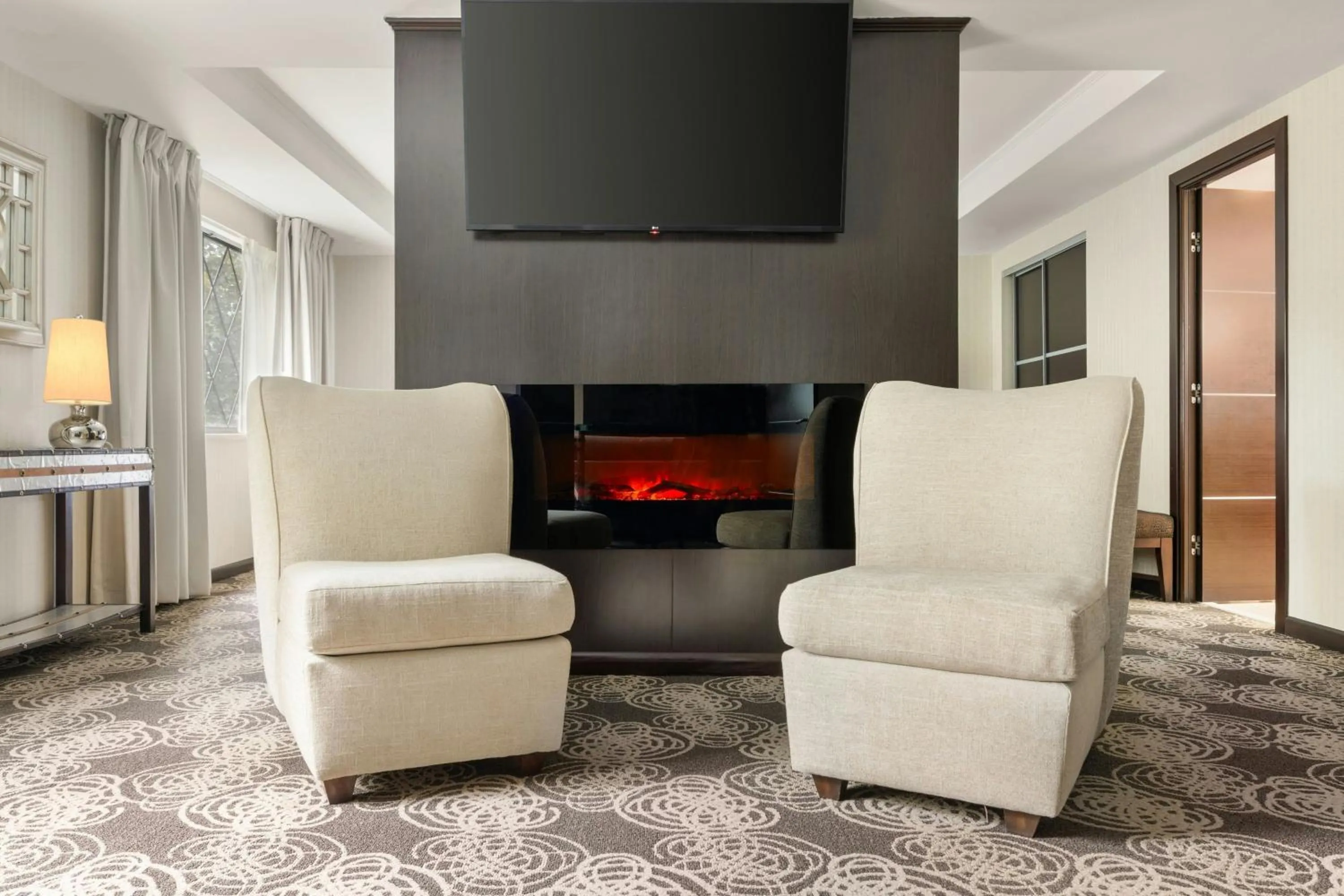 Photo of the whole room in Sheraton Nashua