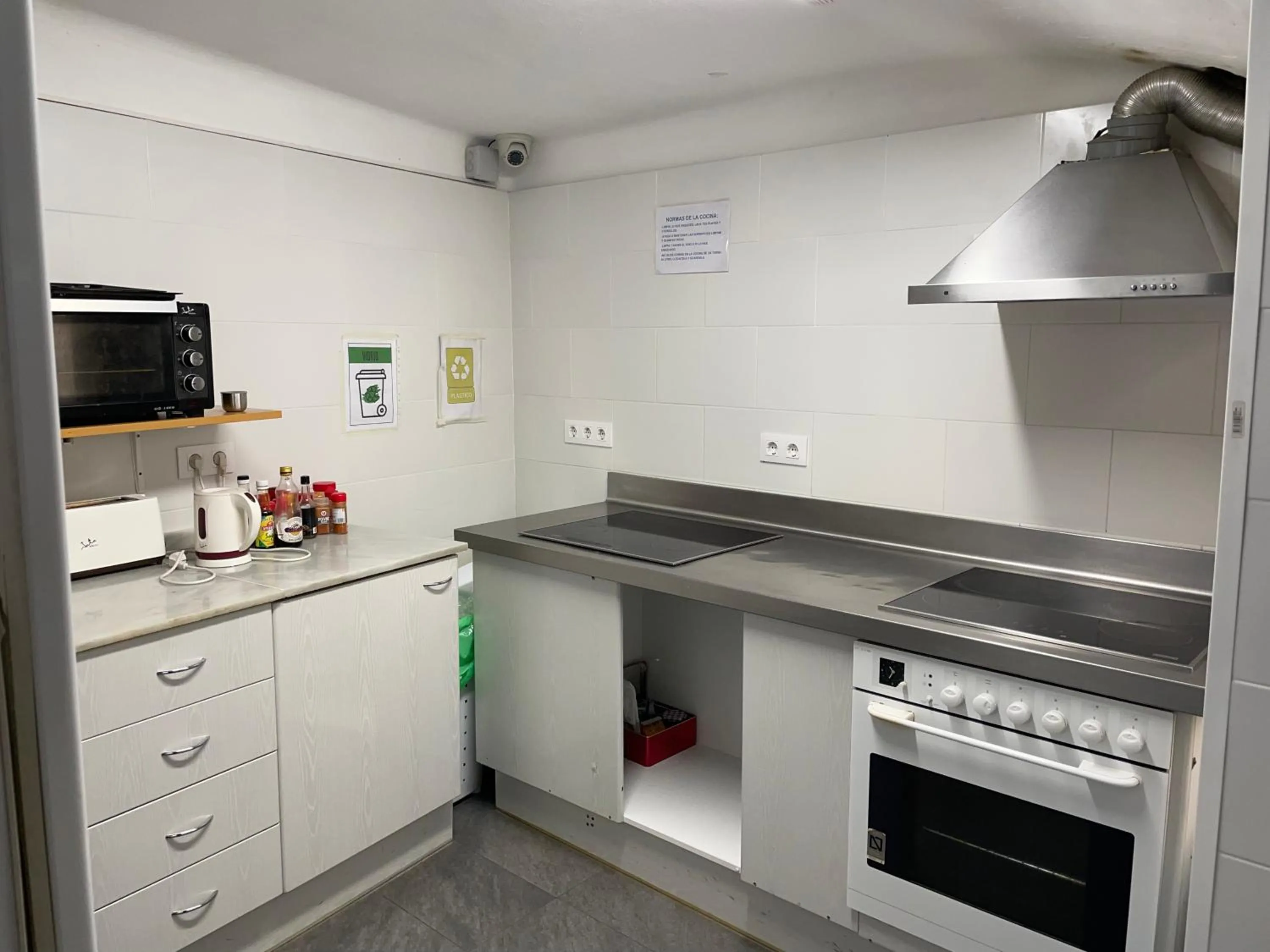 Kitchen or kitchenette in Alberg Els Andes