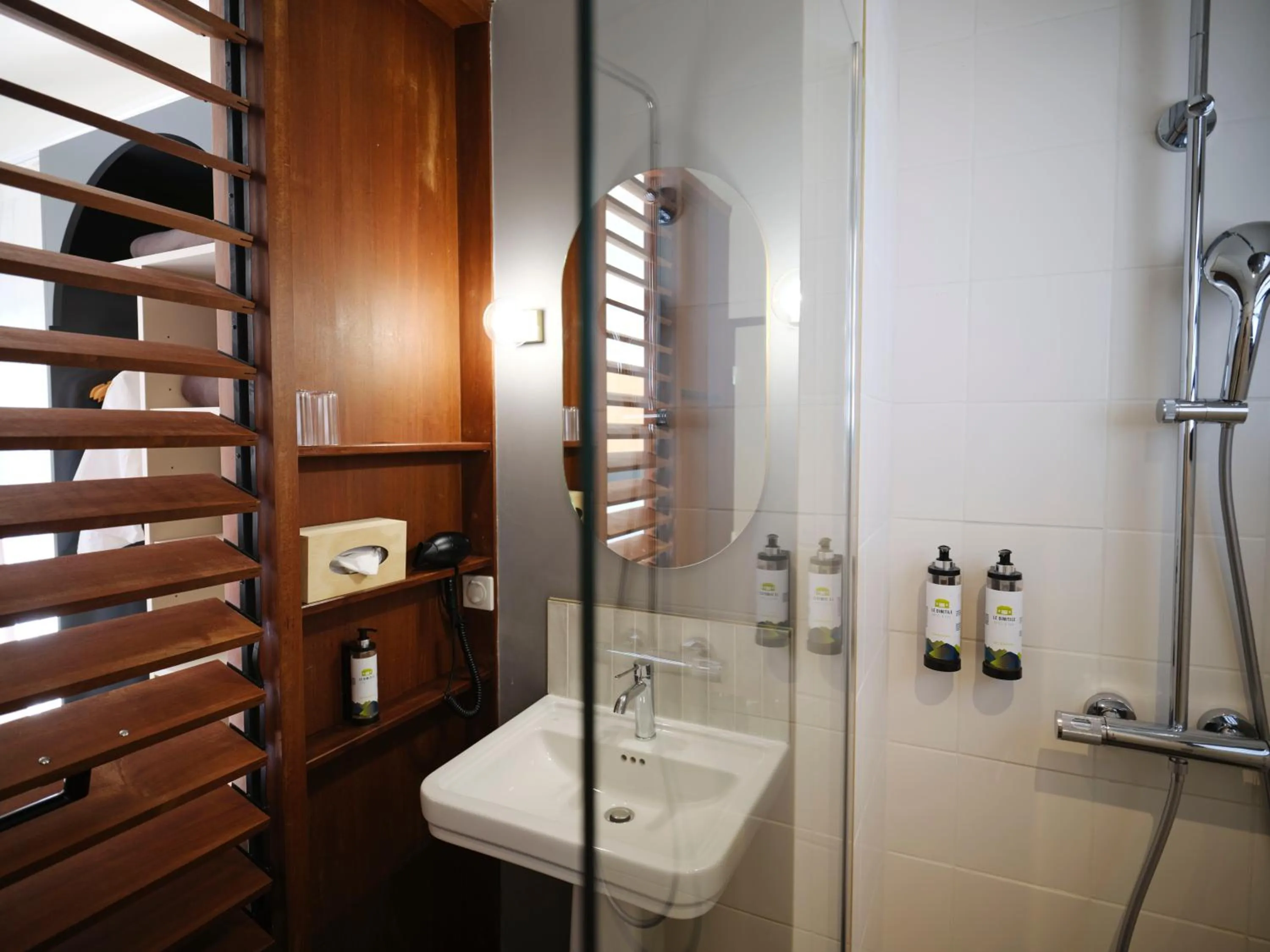 Bathroom in Dimitile Hôtel & Spa